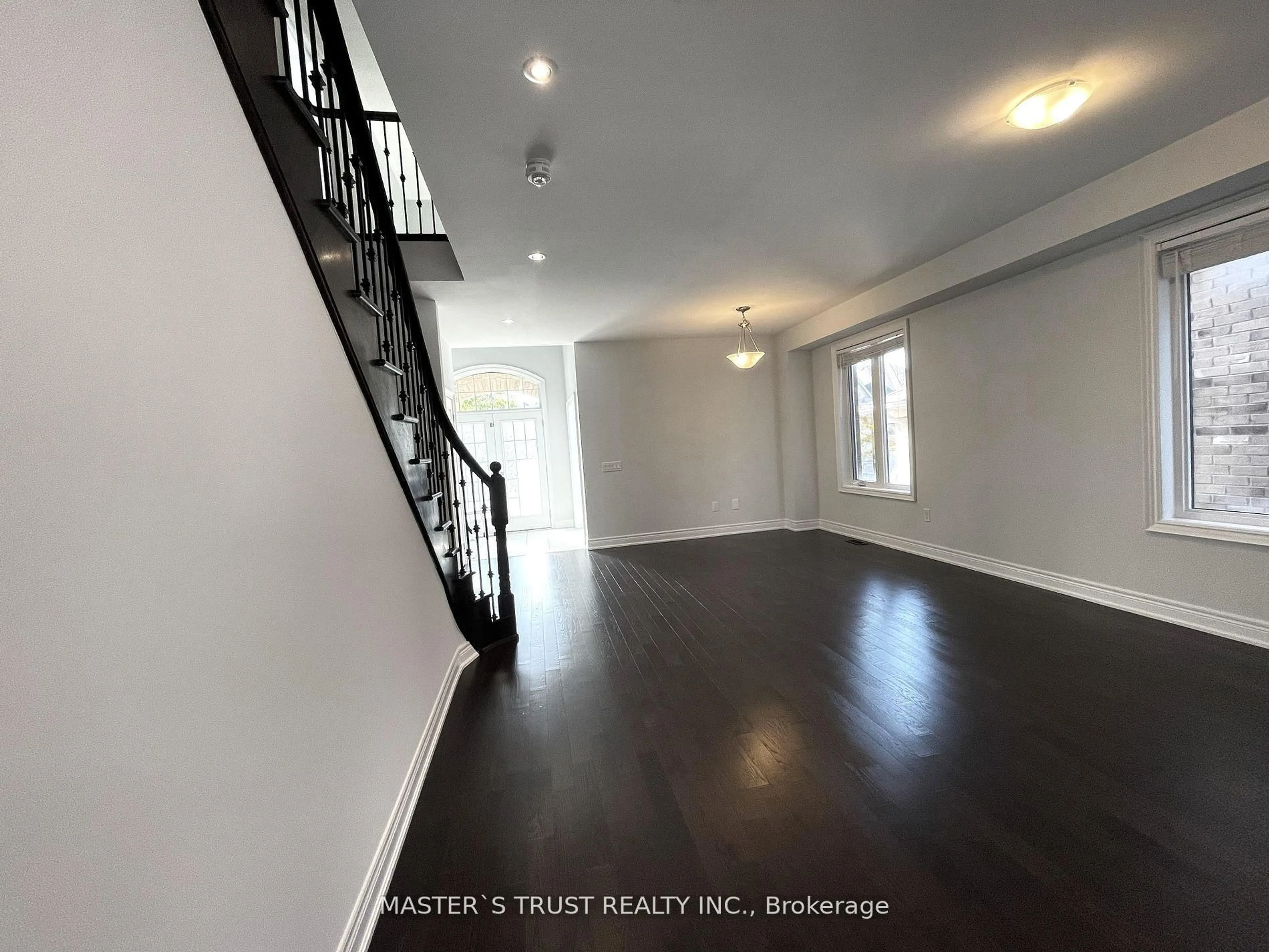 A pic of a room for 18 CLIFFORD FAIRBARN Dr, East Gwillimbury Ontario L9N 0S1
