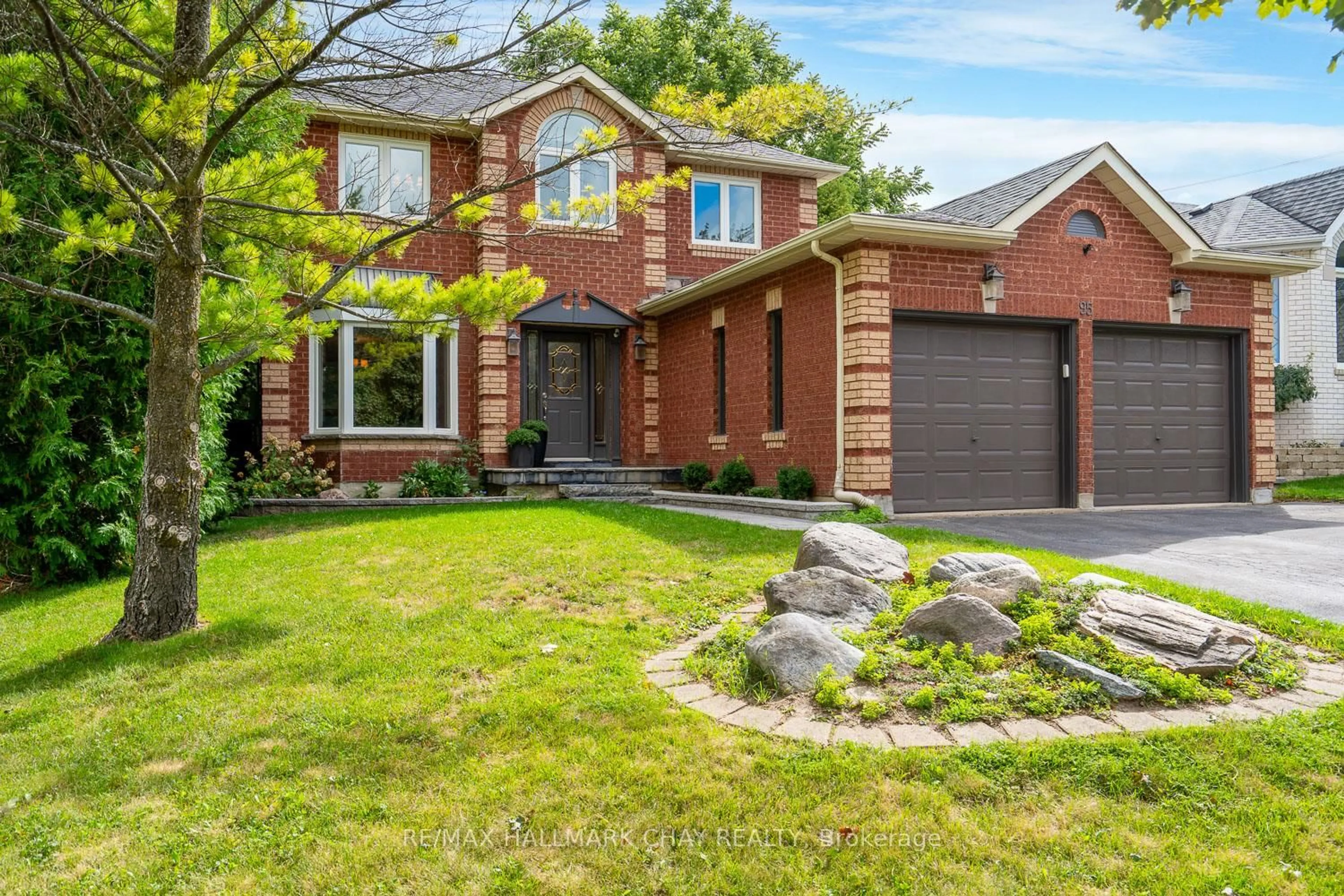Home with brick exterior material, street for 95 Banting Dr, New Tecumseth Ontario L9R 1P3