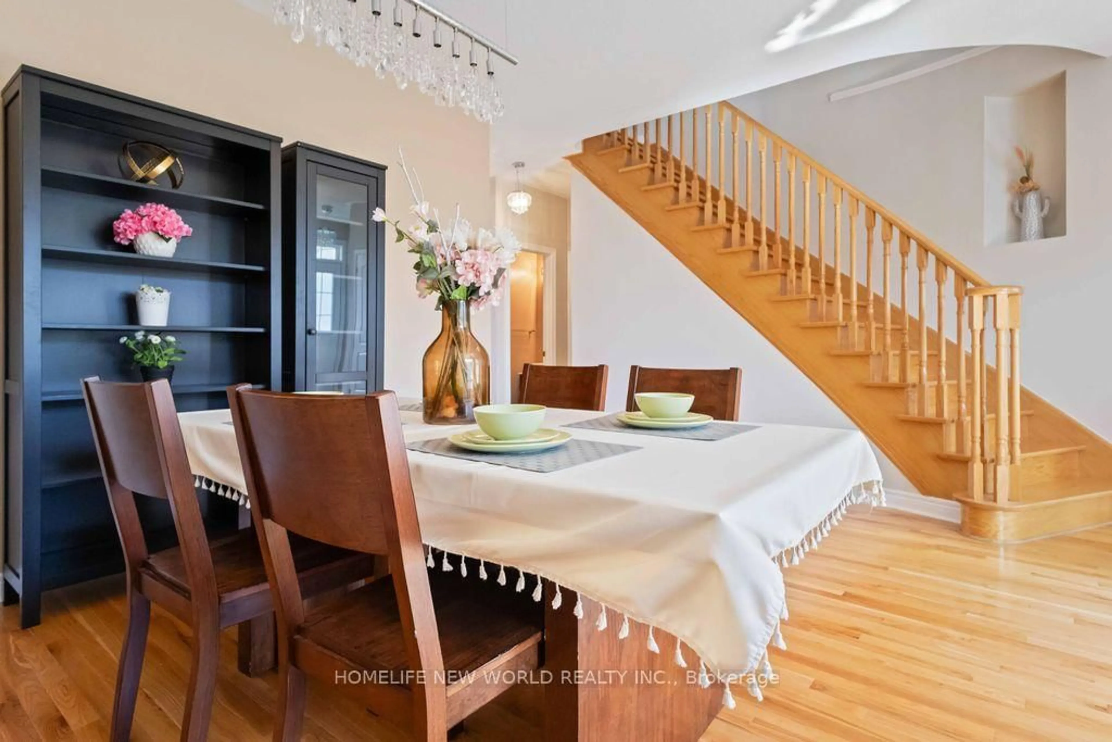 Dining room, wood/laminate floor for 332 Williamson Rd, Markham Ontario L6E 0H2