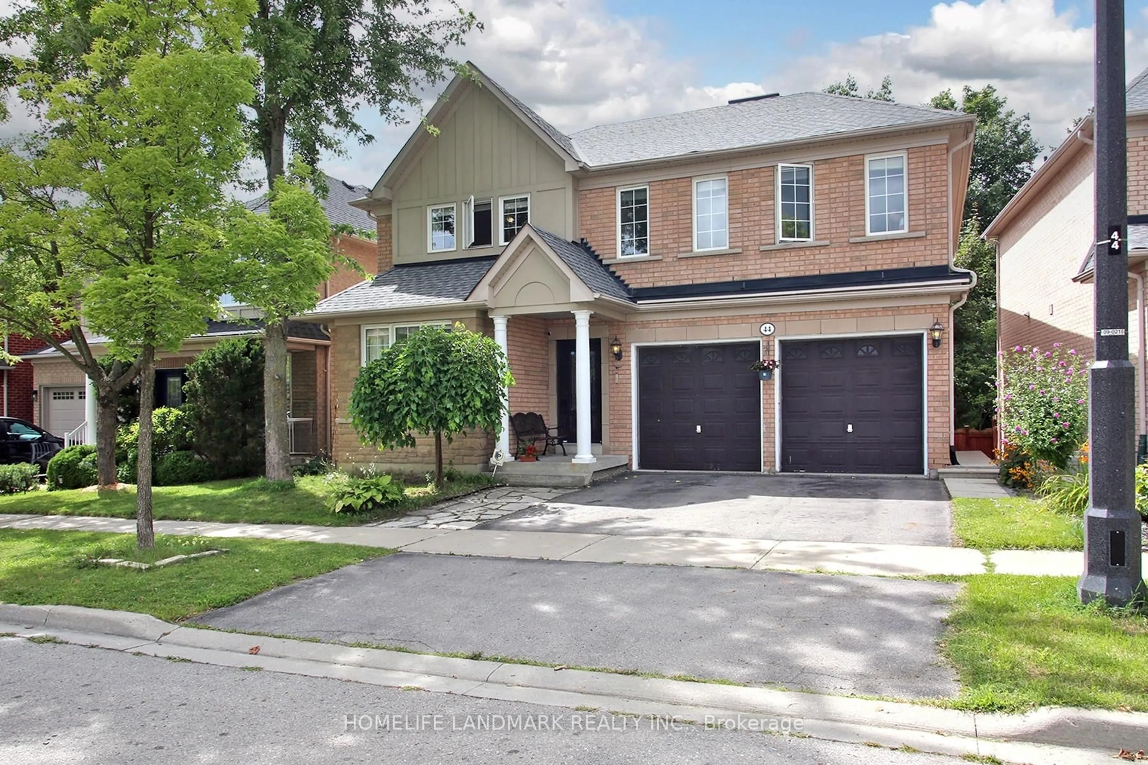 Home with brick exterior material, street for 44 Skywood Dr, Richmond Hill Ontario L4E 4L2
