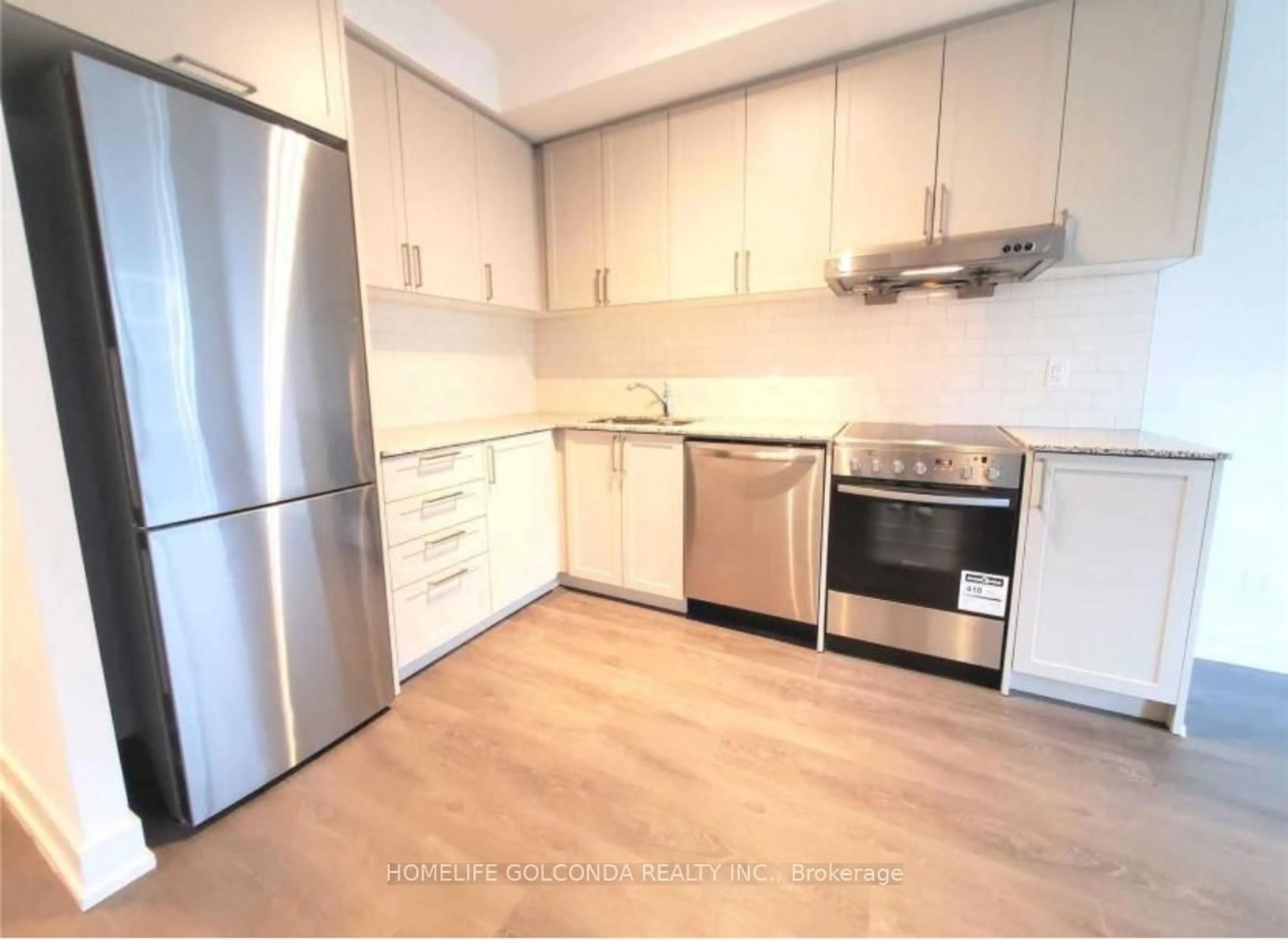Standard kitchen, unknown for 278 Buchanan Dr #532E, Markham Ontario L3R 6J1