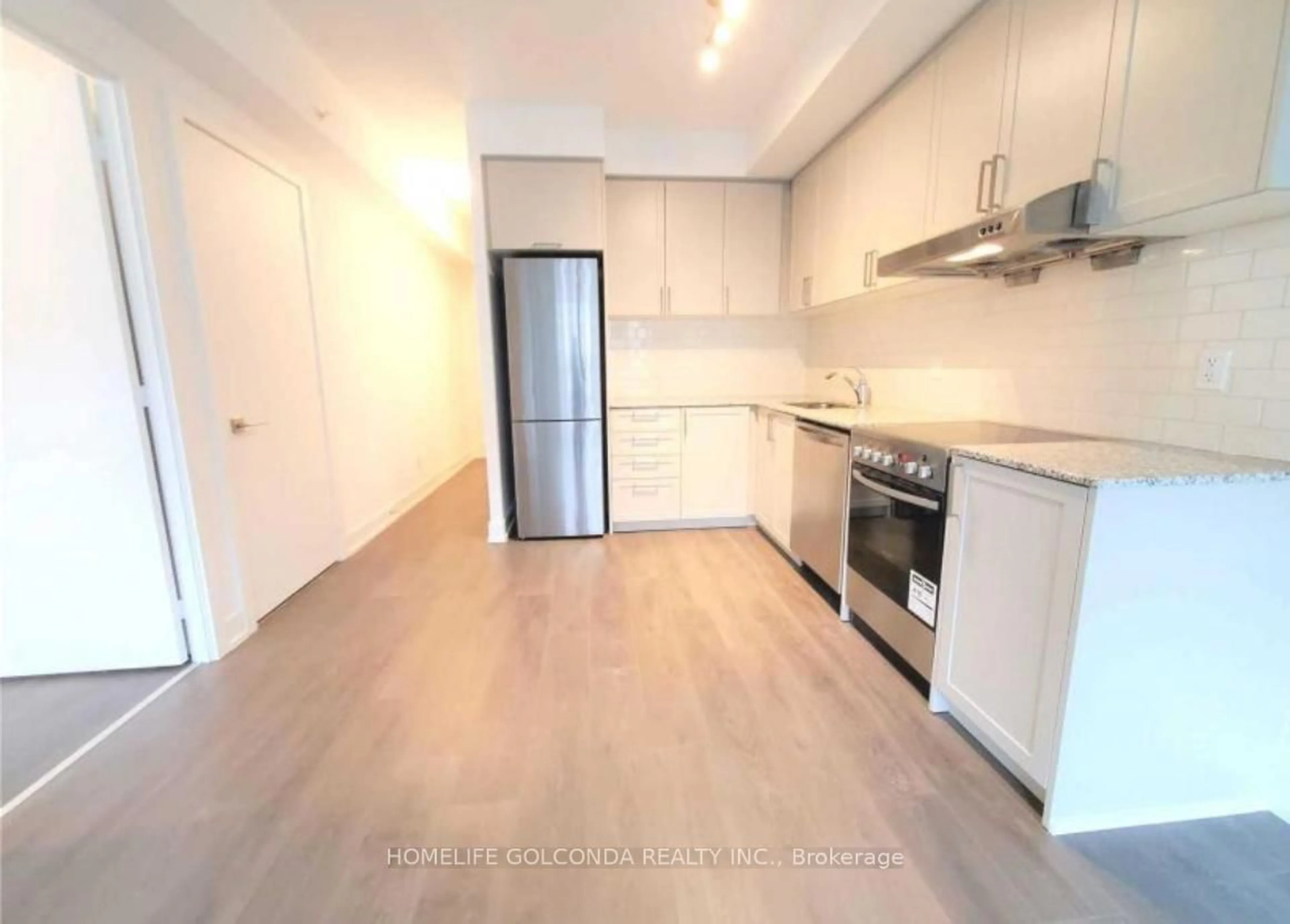 Standard kitchen, unknown for 278 Buchanan Dr #532E, Markham Ontario L3R 6J1