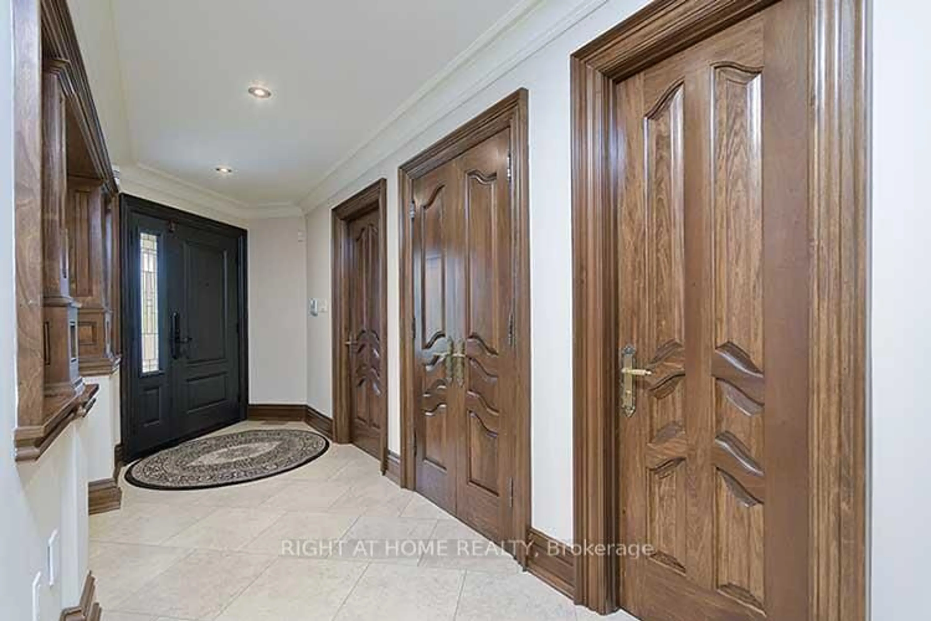 Indoor foyer for 166 Royalpark Way, Vaughan Ontario L4H 1J7