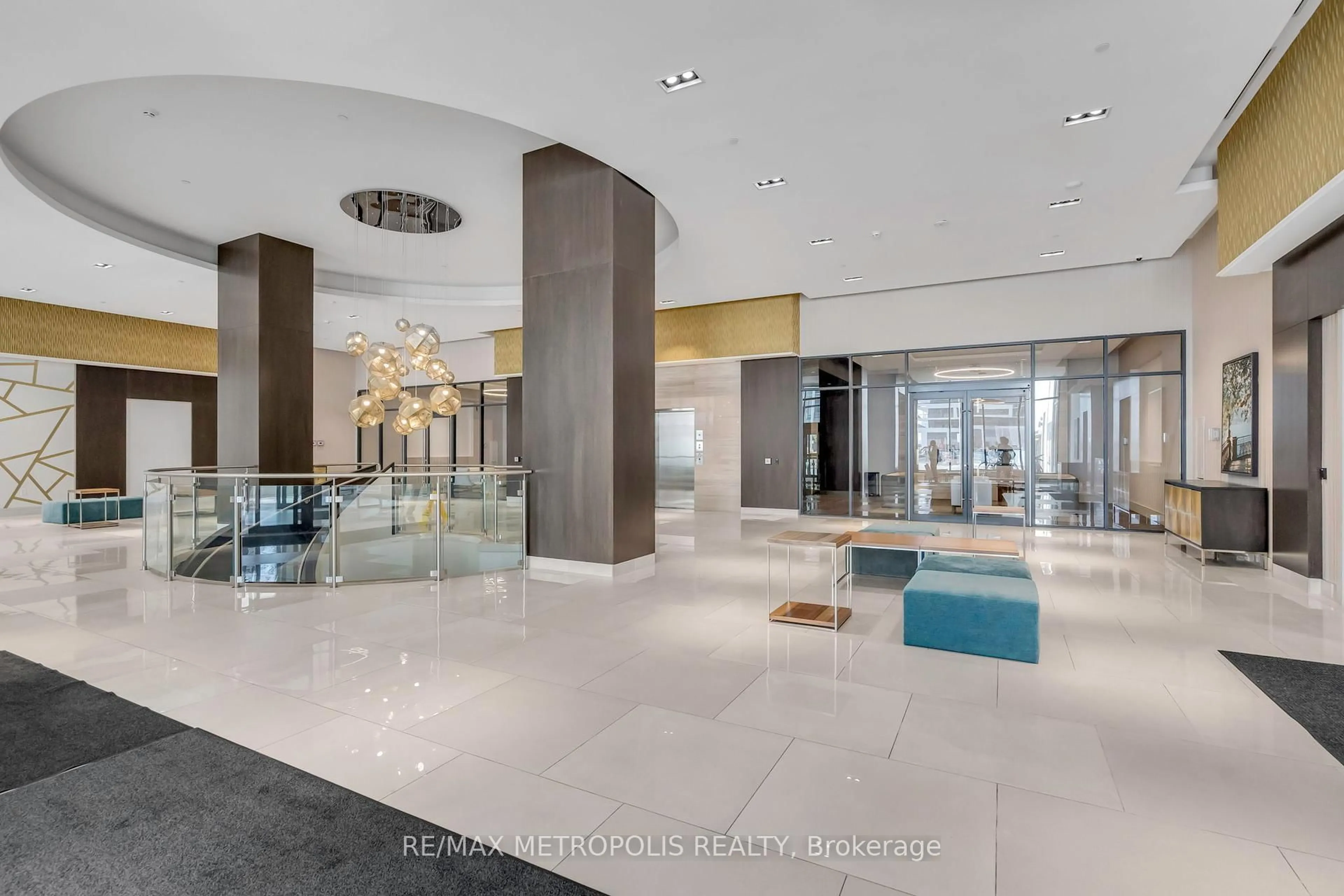 Lobby for 9000 Jane St #2516, Vaughan Ontario L4K 0M6