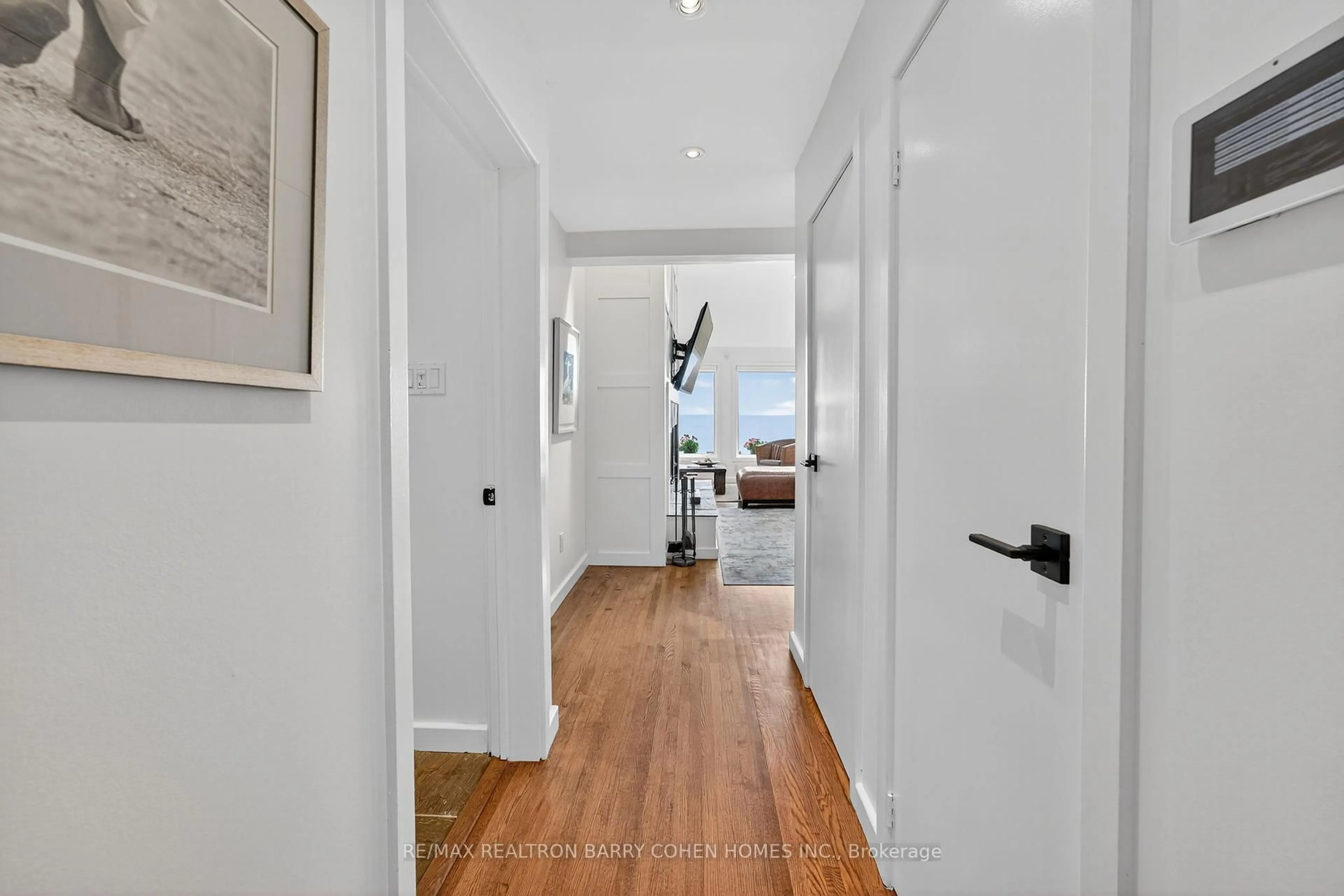 Indoor entryway for 3629 Maple Grove Rd, Innisfil Ontario L9S 3B2