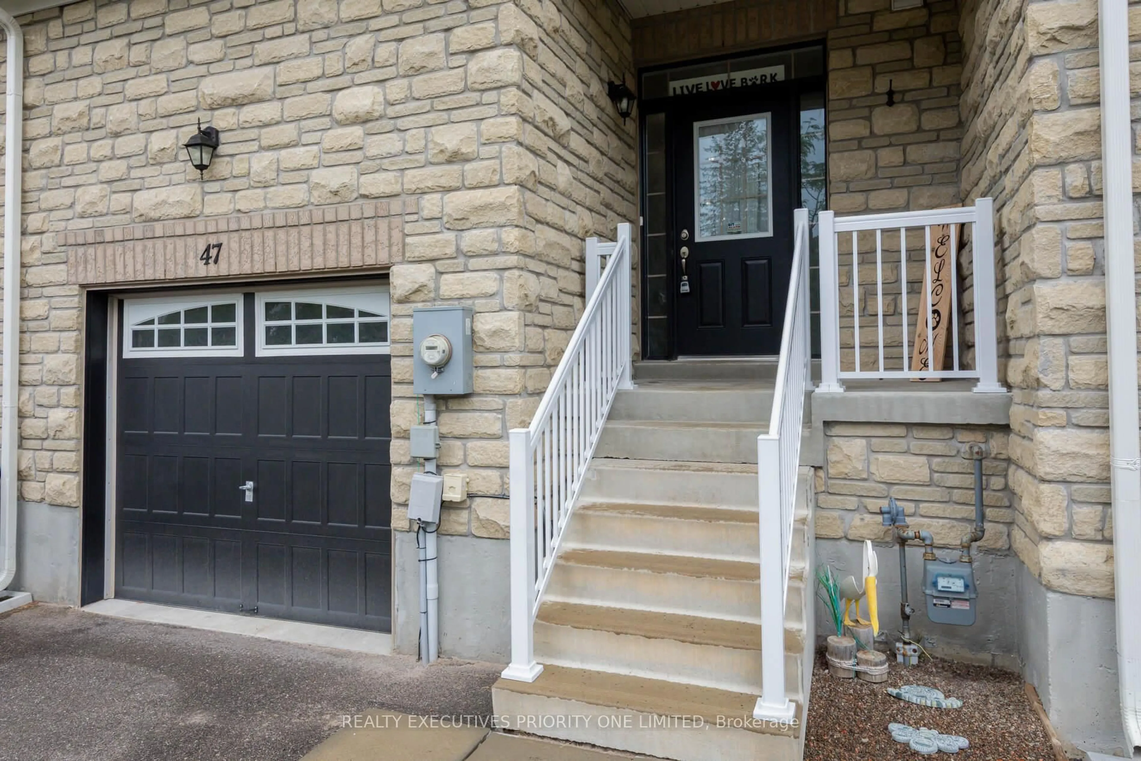 Unknown for 47 Greenwood Dr, Essa Ontario L0M 1B4