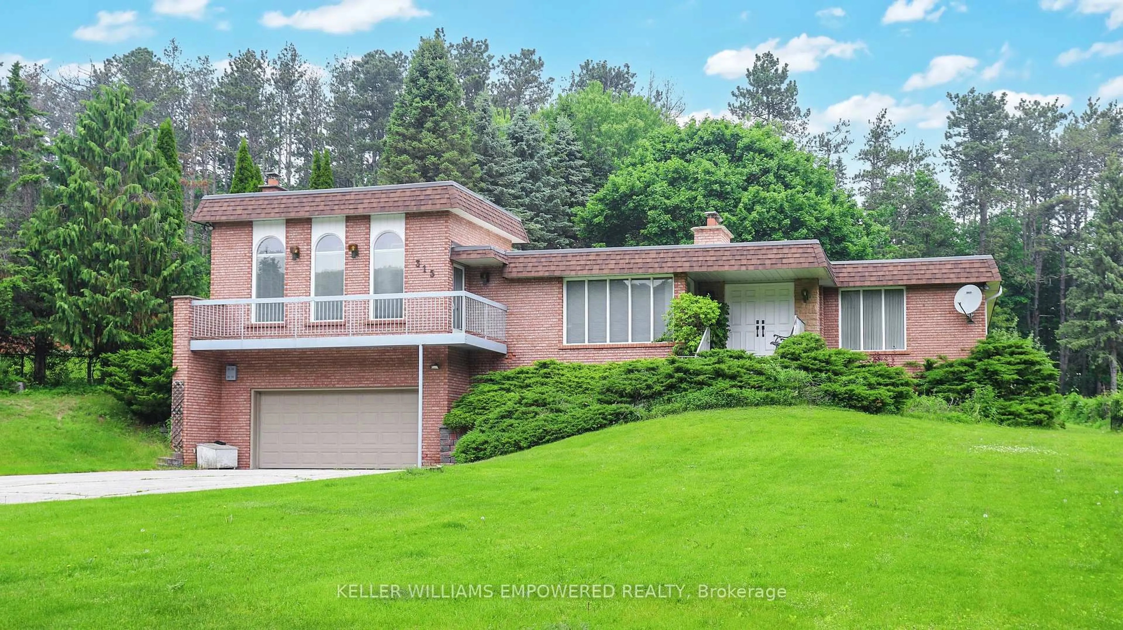 Home with brick exterior material, water/lake/river/ocean view for 315 Woodland Acres Cres, Vaughan Ontario L6A 1G1