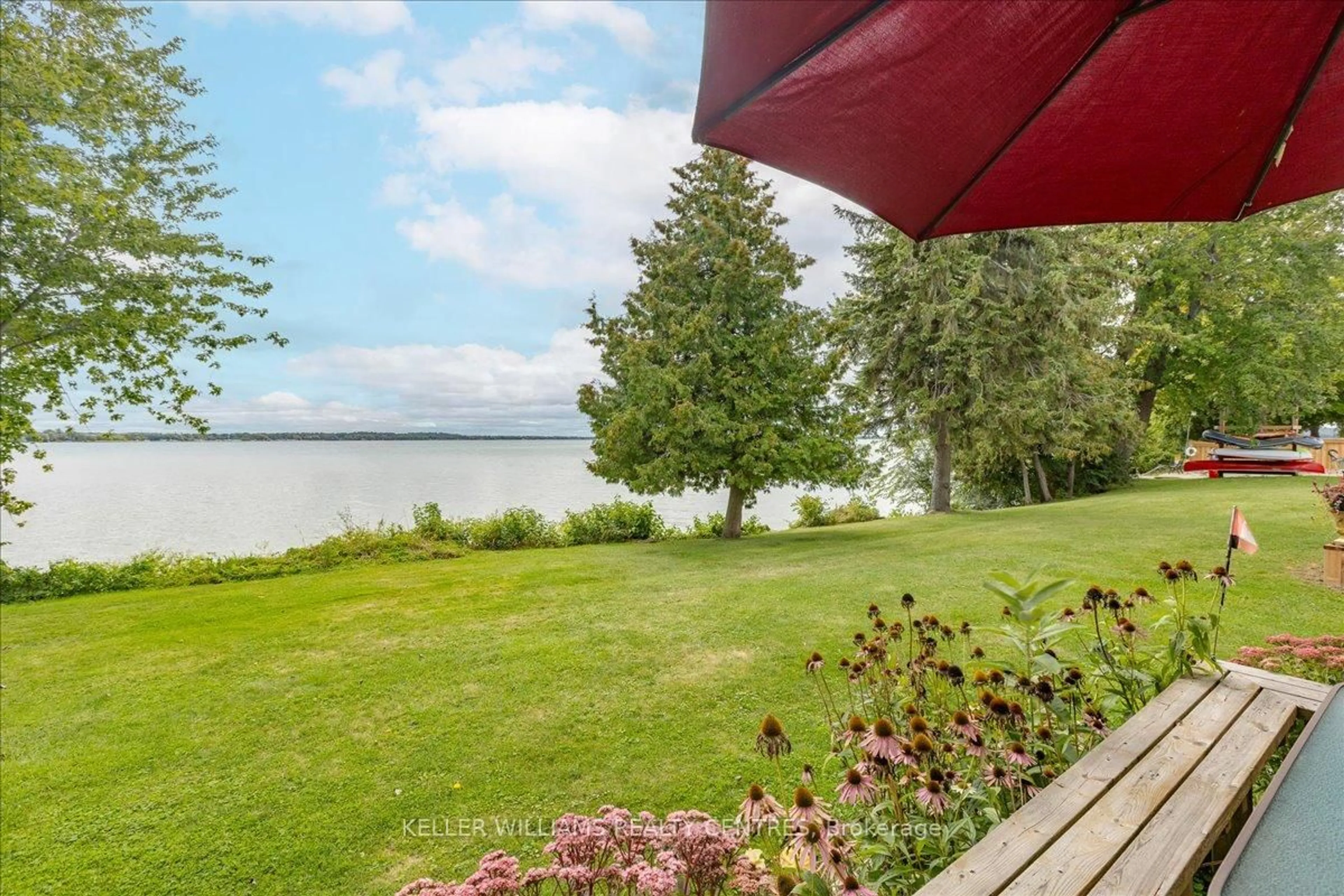 Patio, water/lake/river/ocean view for 17 Davy Point Circ, Georgina Ontario L4P 3H2