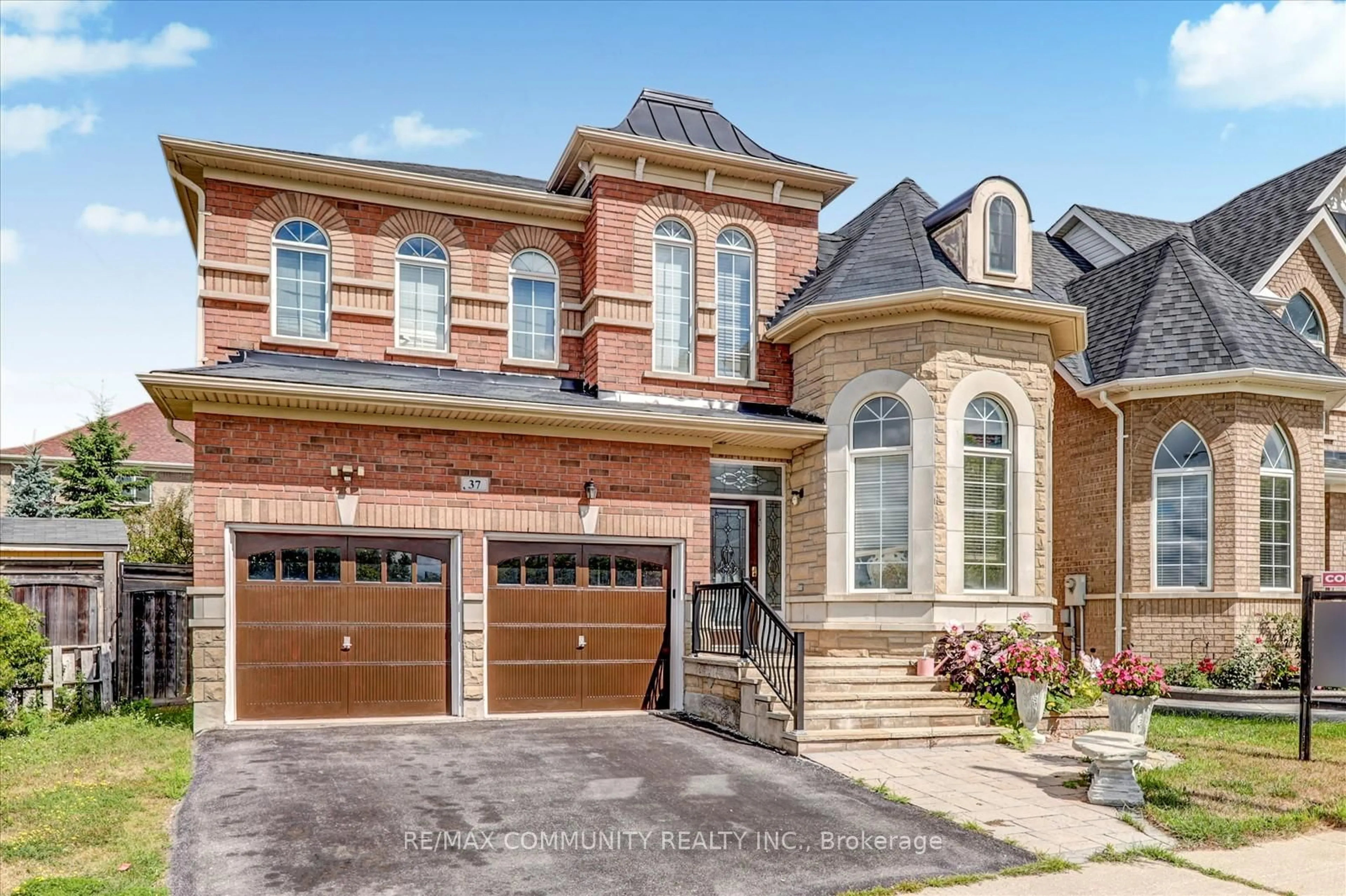 Home with brick exterior material, street for 37 Condarcuri Cres, Markham Ontario L6B 0G9