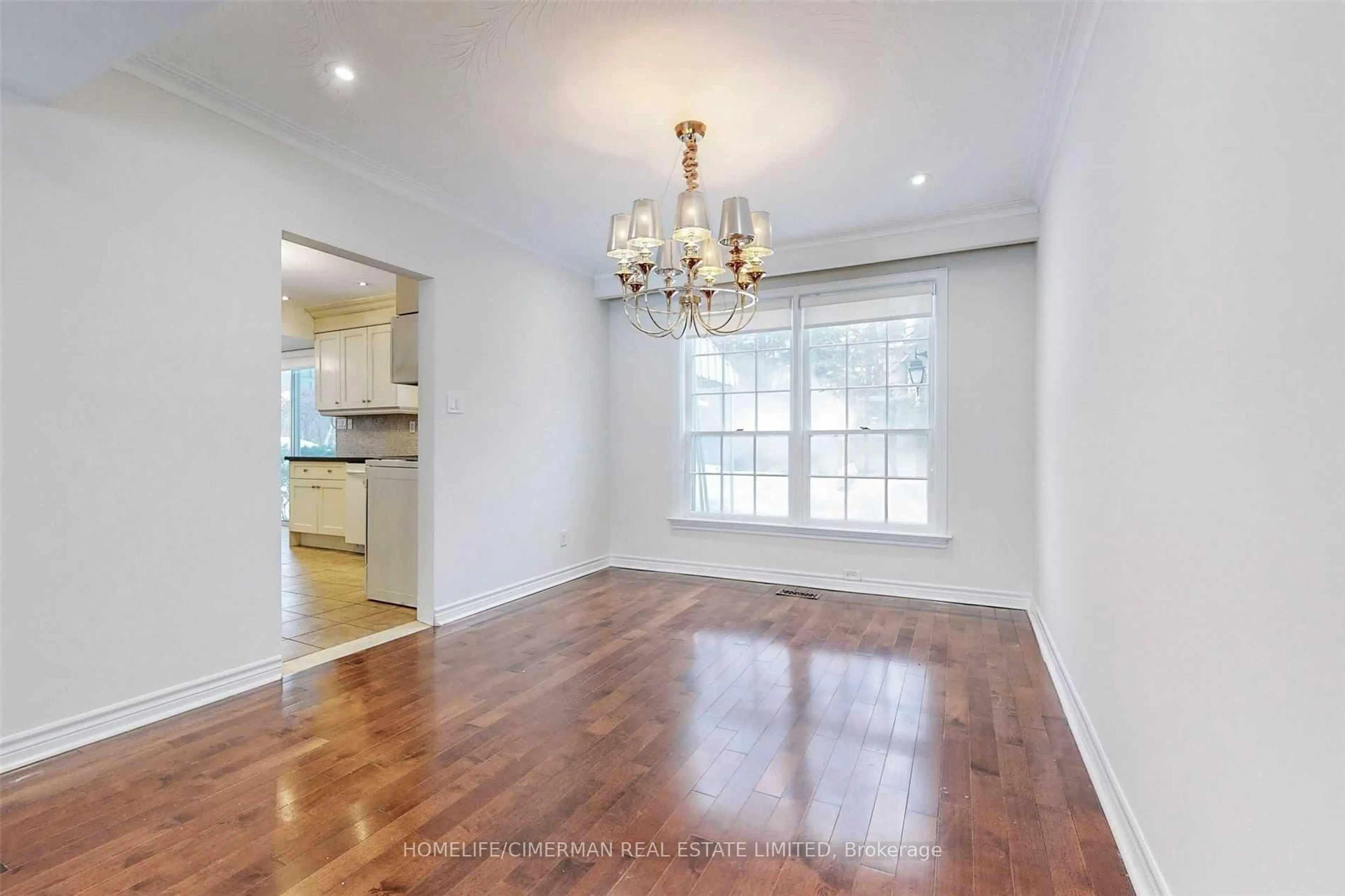 Unknown for 215 Grandview Ave, Markham Ontario L3T 1J3