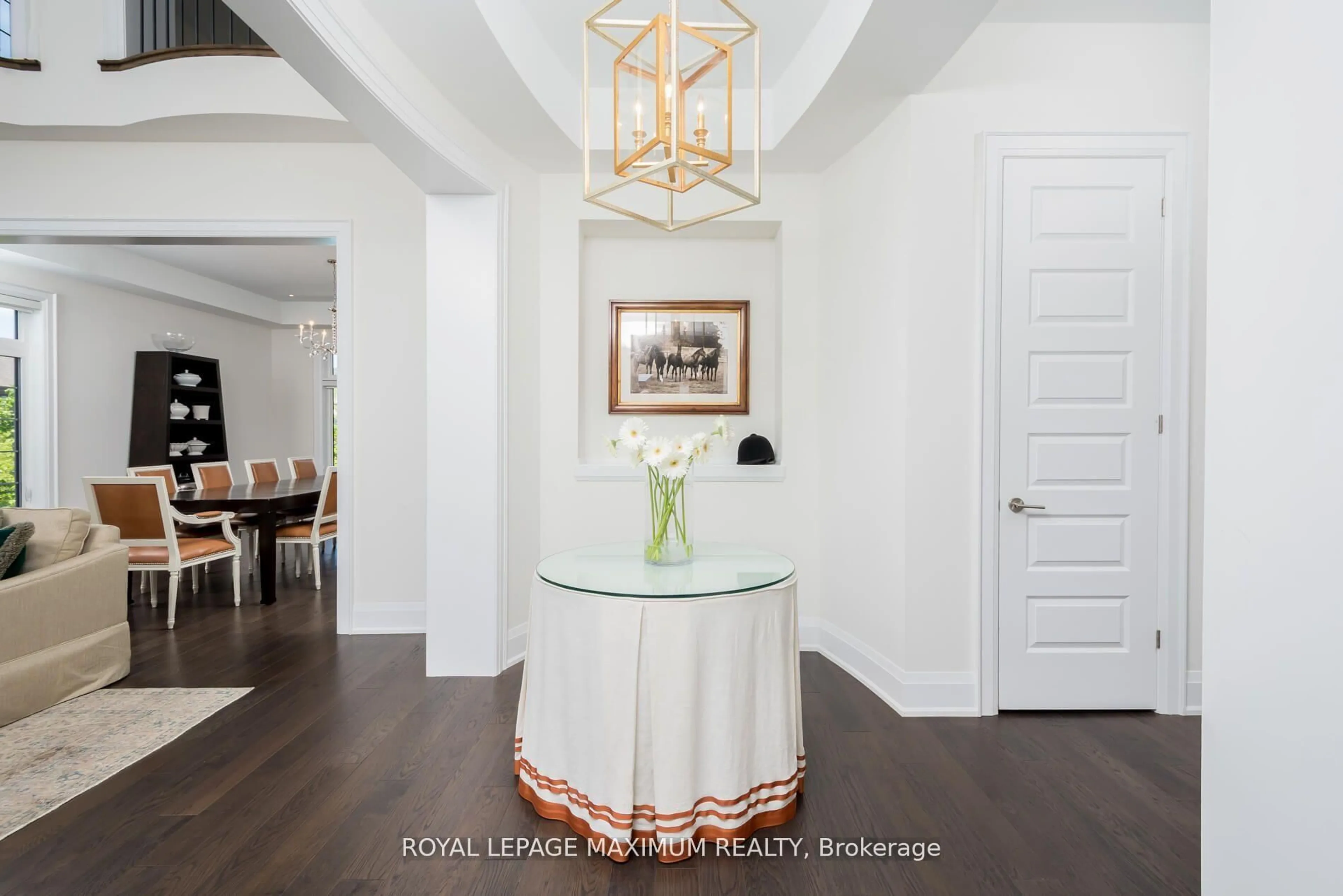 Indoor entryway for 49 Mary Natasha Crt, Vaughan Ontario L4H 4N6