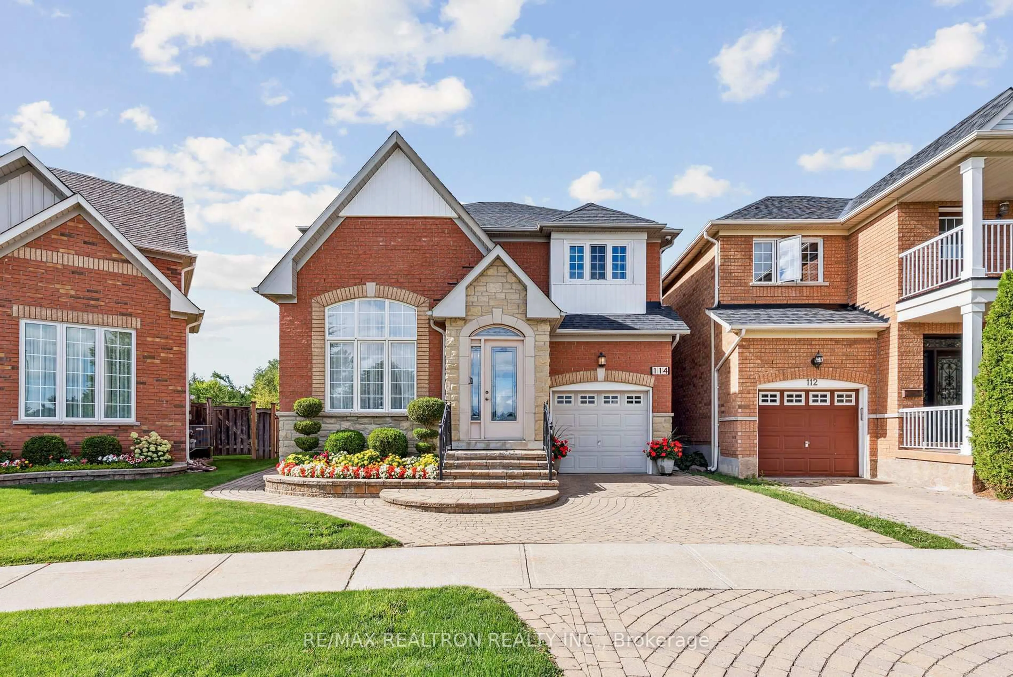 Home with brick exterior material, street for 114 Barnwood Dr, Richmond Hill Ontario L4E 5A2