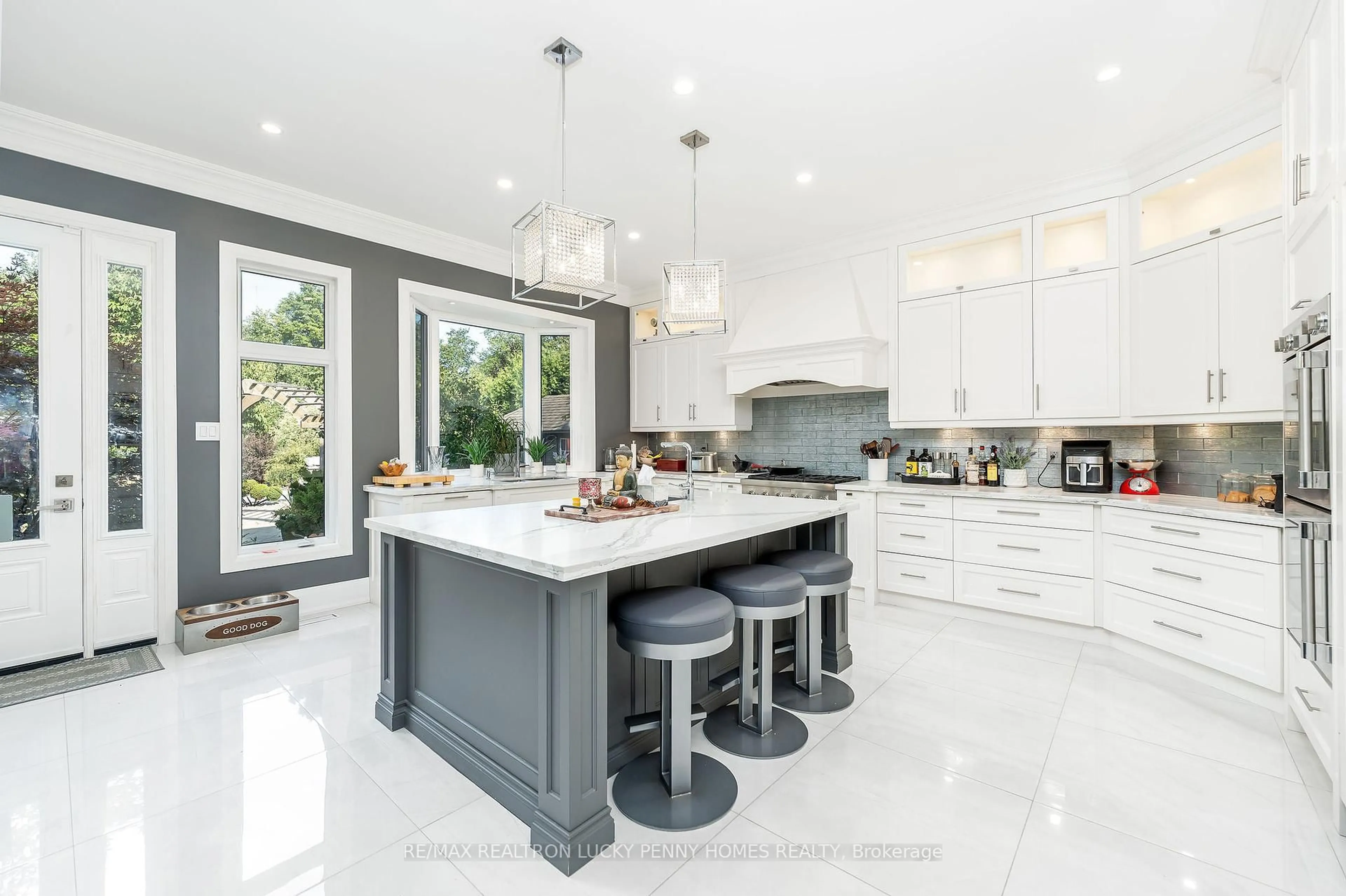 Contemporary kitchen, ceramic/tile floor for 30 Bernadotte Dr, Markham Ontario L6C 3H1