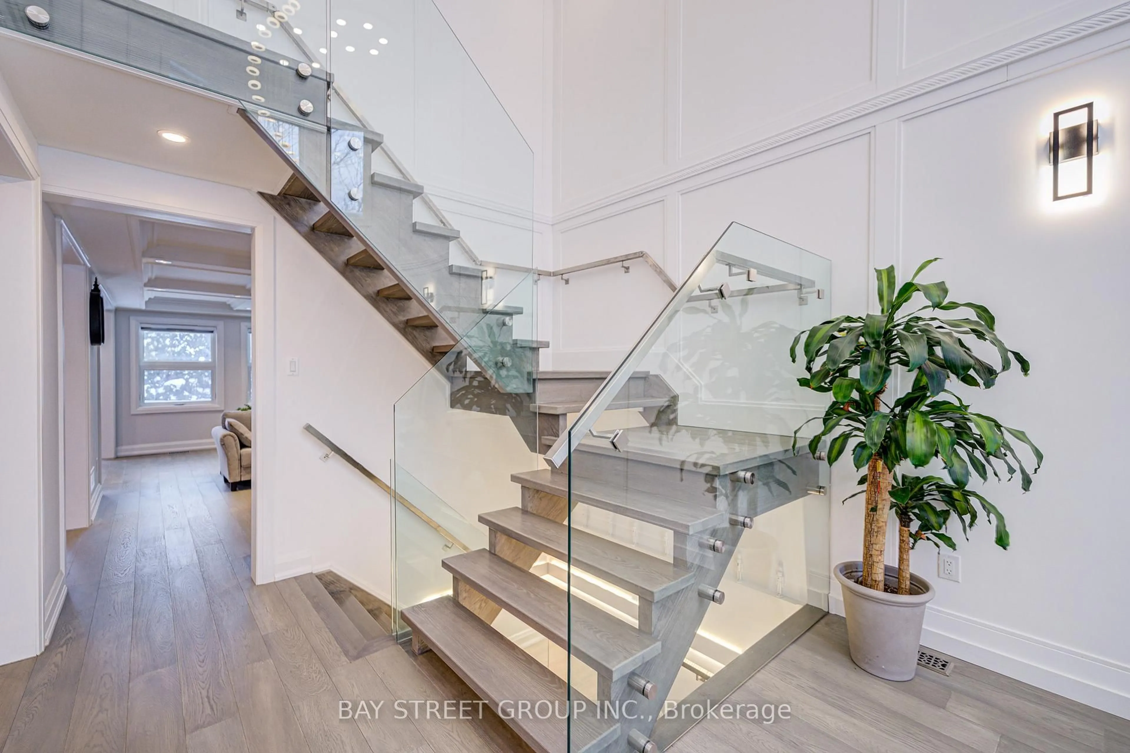 Stairs for 48 Coldstream Cres, Richmond Hill Ontario L4S 1E5