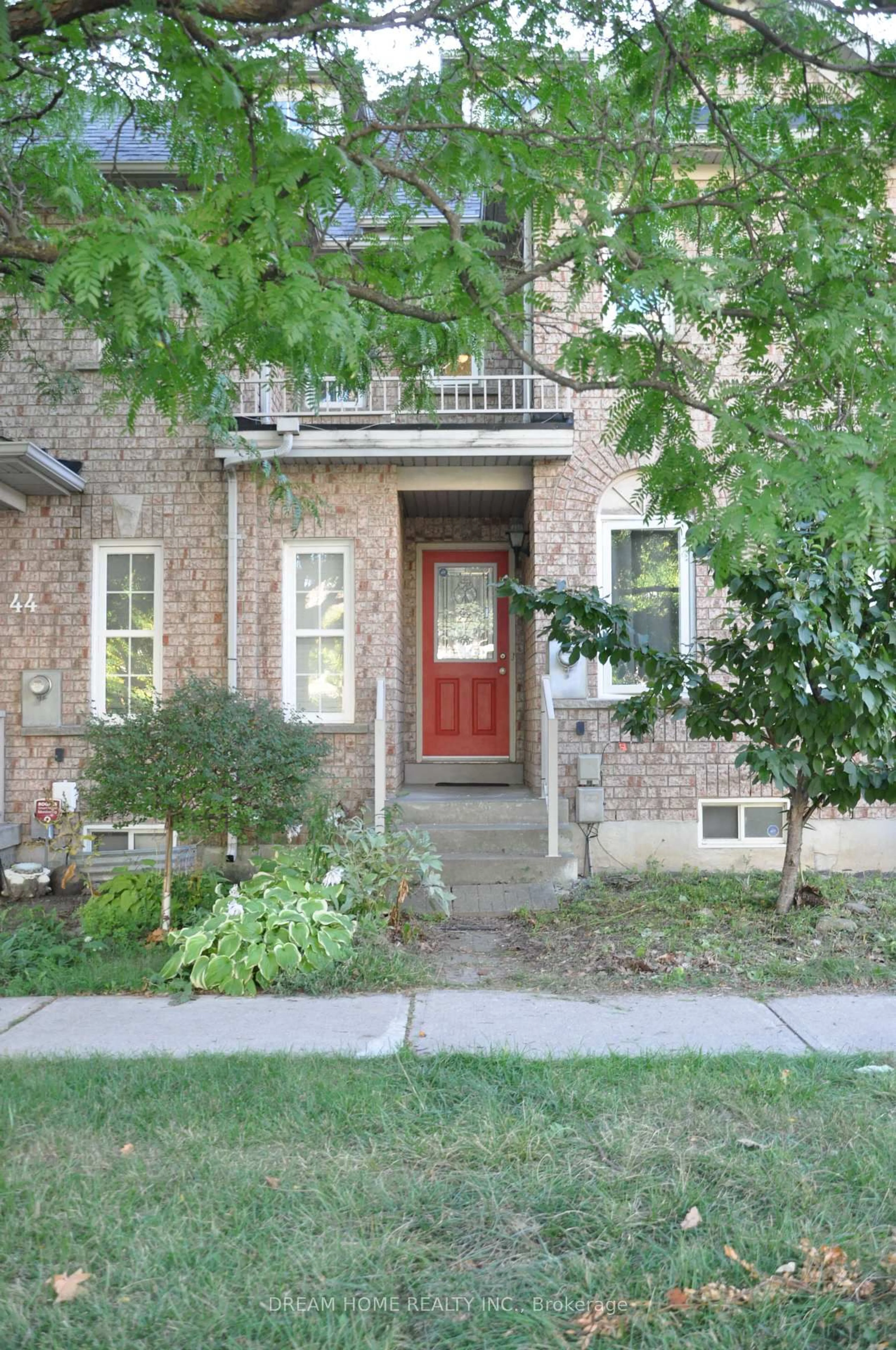 Home with brick exterior material, street for 46 Baffin Crt, Richmond Hill Ontario L4B 4J7