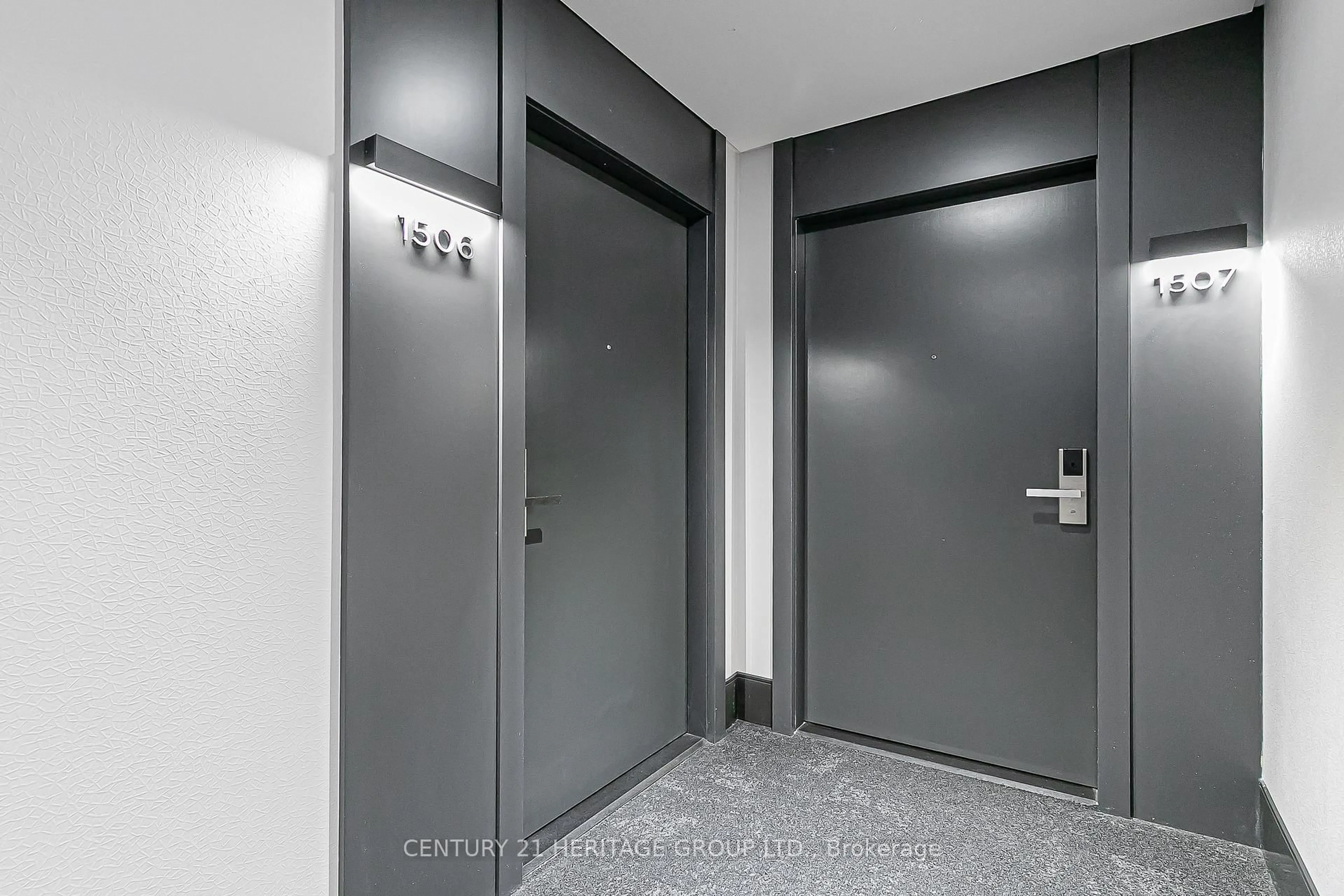 Indoor foyer for 12 Gandhi Lane #1506, Markham Ontario L3T 0G8