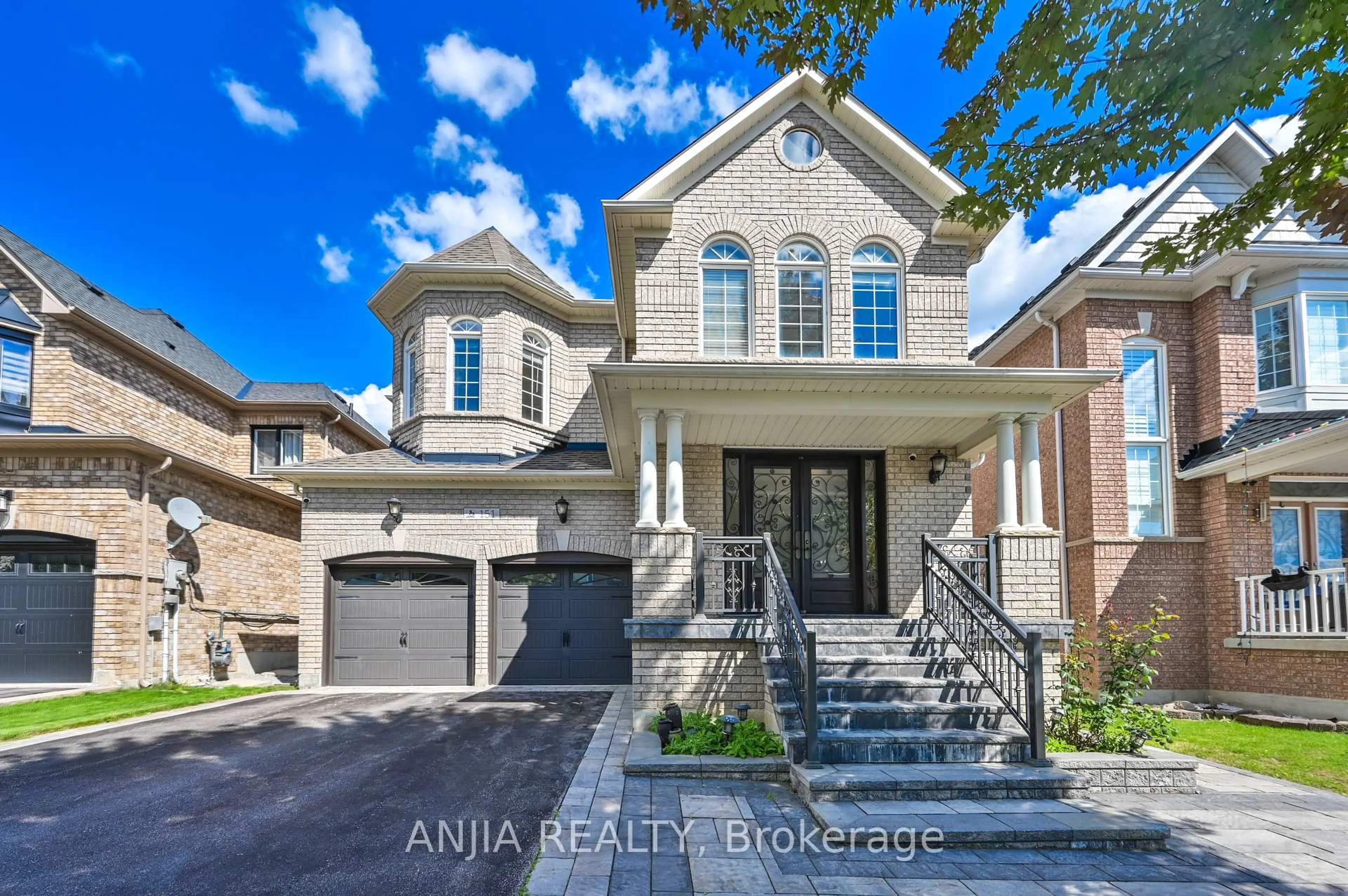 Home with brick exterior material, street for 151 Manley Ave, Whitchurch-Stouffville Ontario L4A 0C5