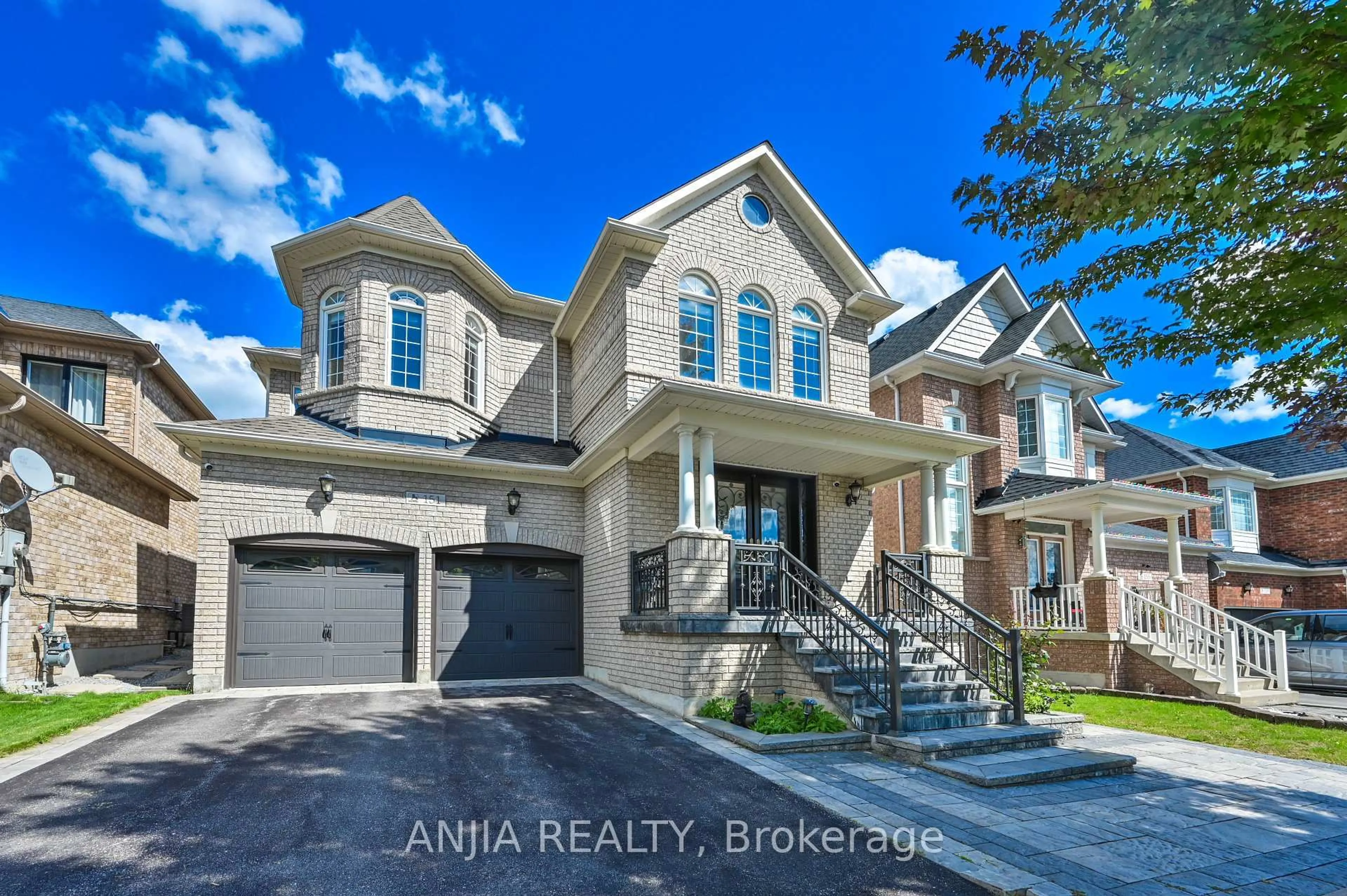 Home with brick exterior material, street for 151 Manley Ave, Whitchurch-Stouffville Ontario L4A 0C5