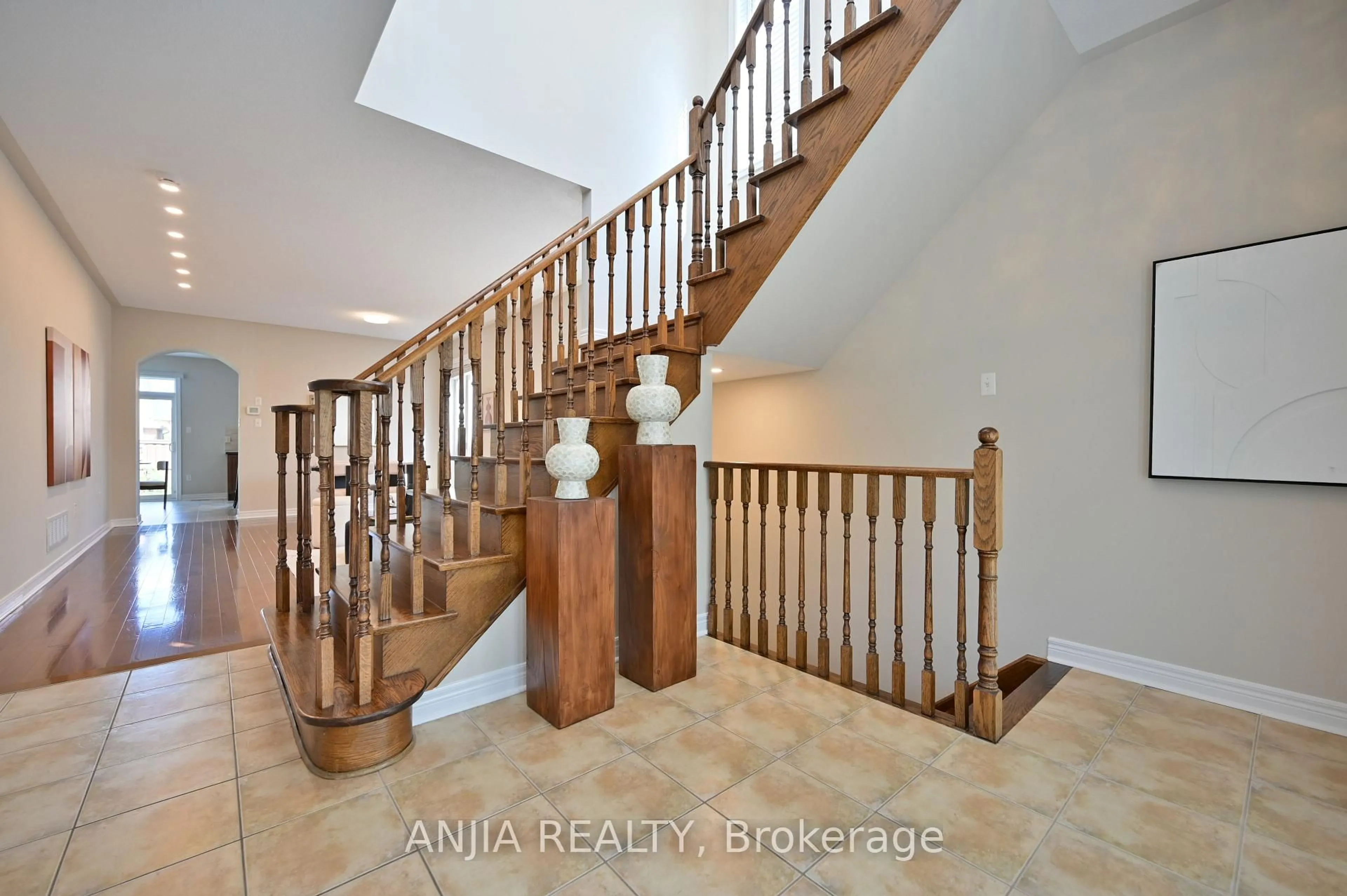 Unknown for 151 Manley Ave, Whitchurch-Stouffville Ontario L4A 0C5