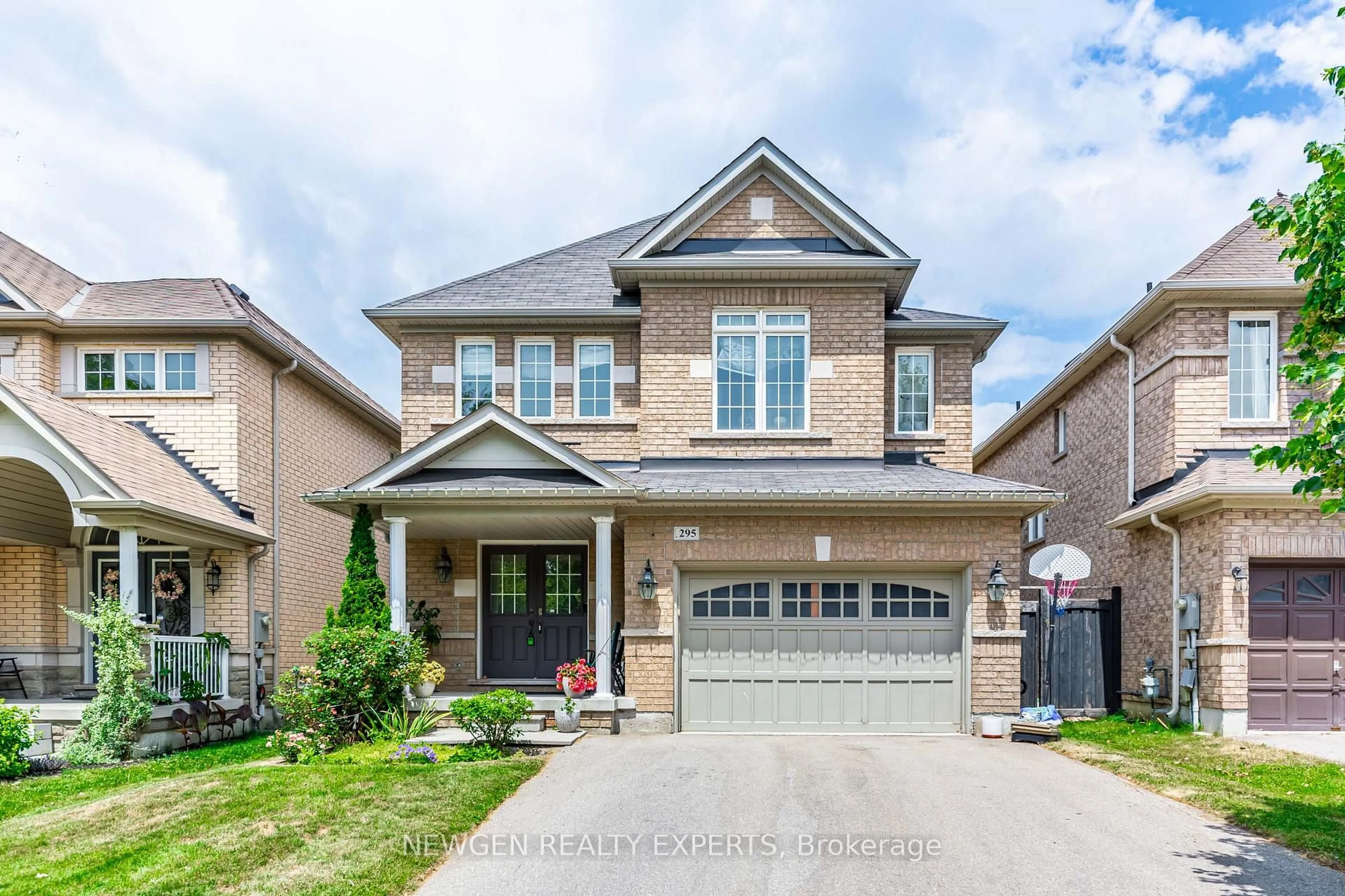 Home with brick exterior material, street for 295 Petticoat Rd, Vaughan Ontario L6A 0M3