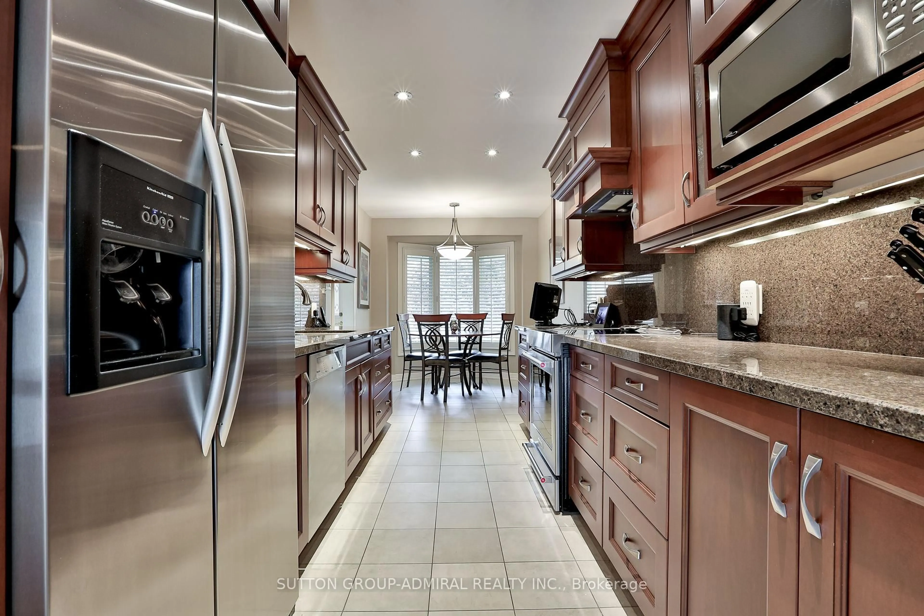 Contemporary kitchen, ceramic/tile floor for 135 Heatherton Way, Vaughan Ontario L4J 3E8
