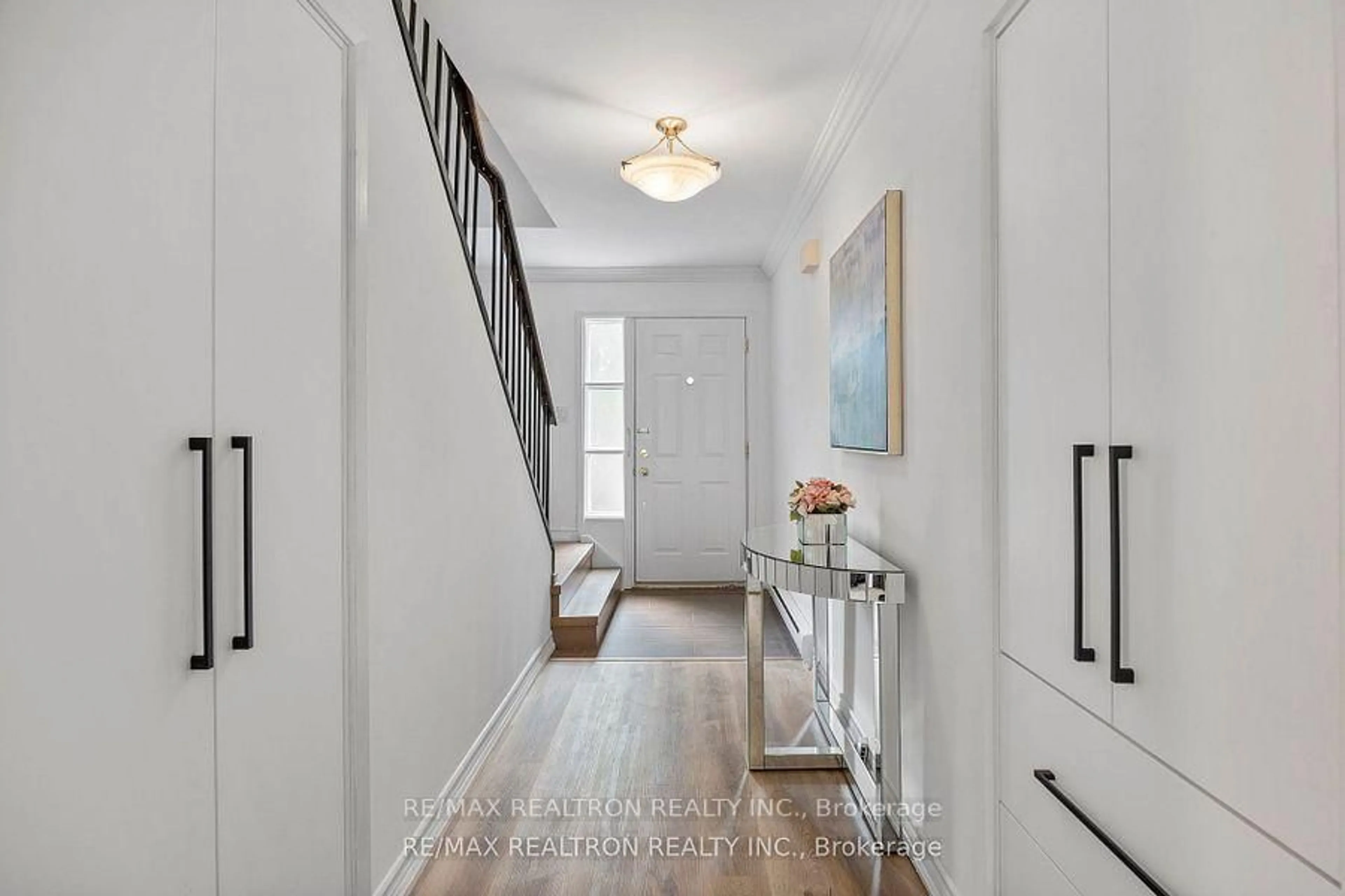 Indoor entryway for 20 Harper Way, Markham Ontario L3T 5A5