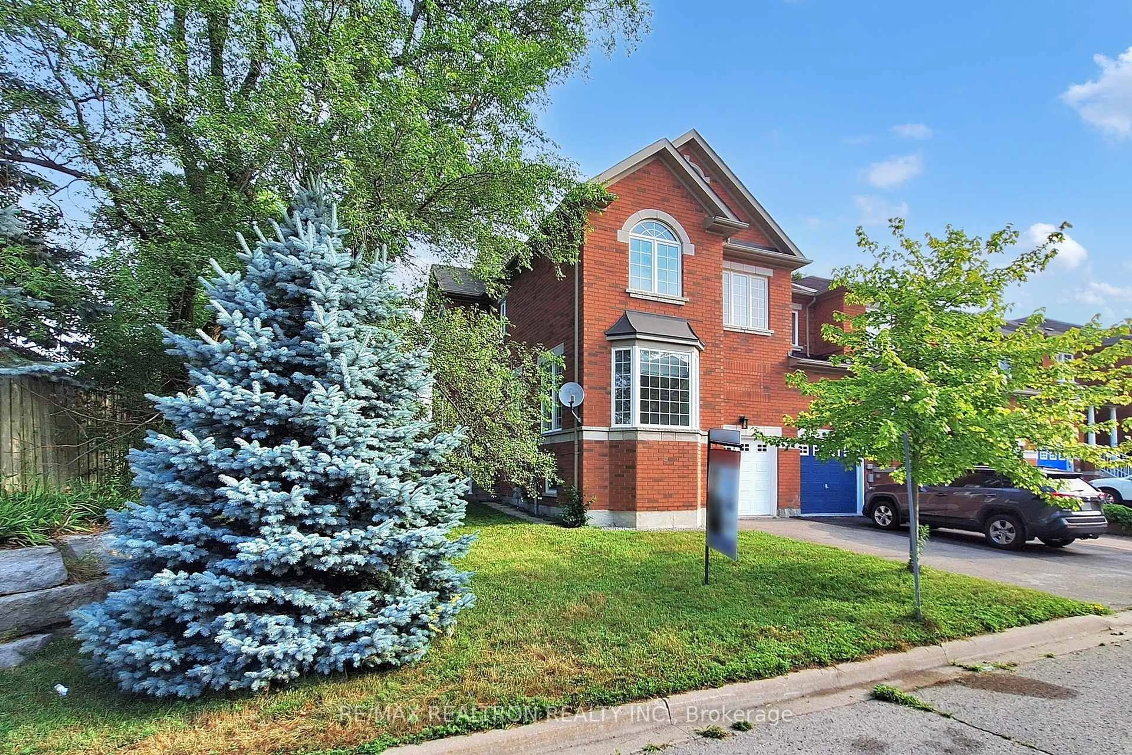 Home with brick exterior material, street for 8 Townwood Dr #86, Richmond Hill Ontario L4E 4Y3