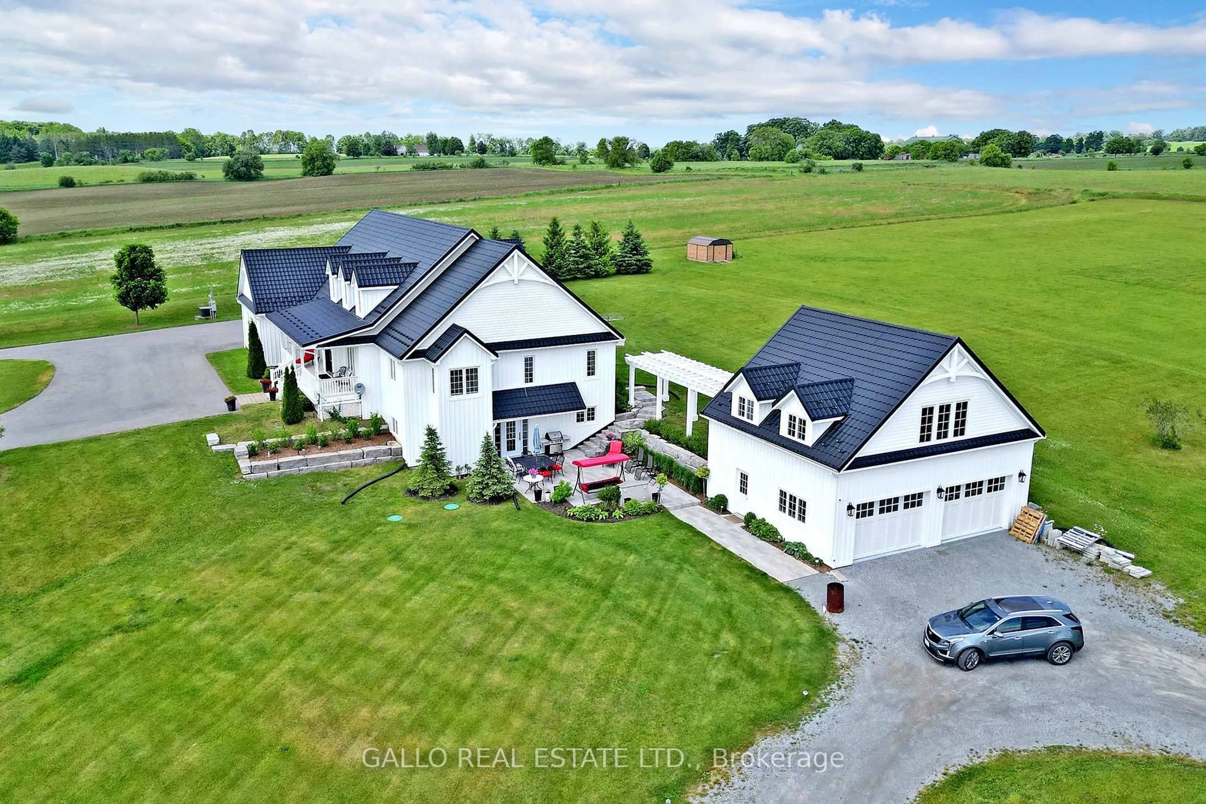 A pic from outside/outdoor area/front of a property/back of a property/a pic from drone, building for 7779 CONCESSION 3, Uxbridge Ontario L9P 1R1