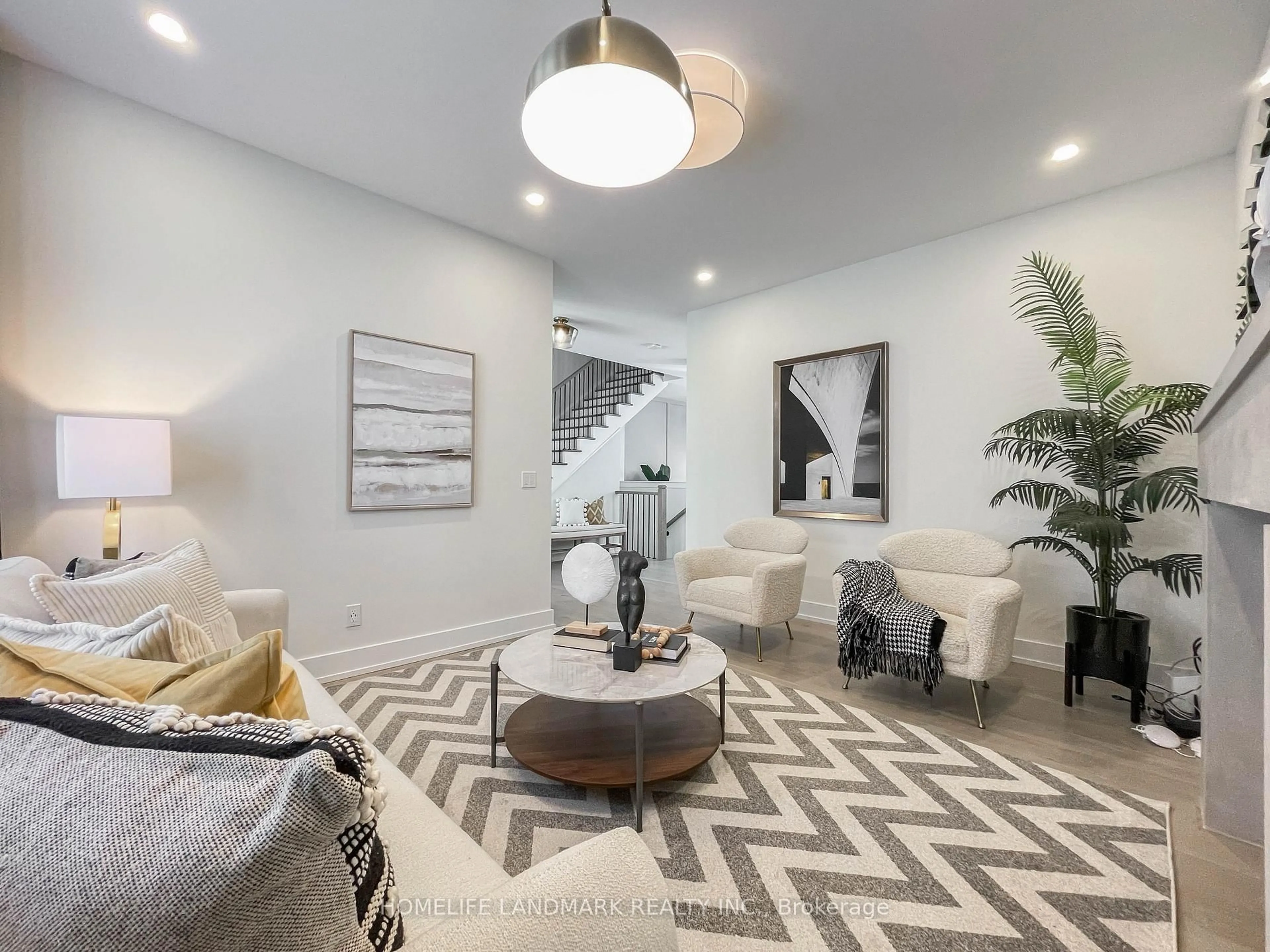 Living room with furniture, unknown for 5 Parkstone Rd, Markham Ontario L6C 3K2