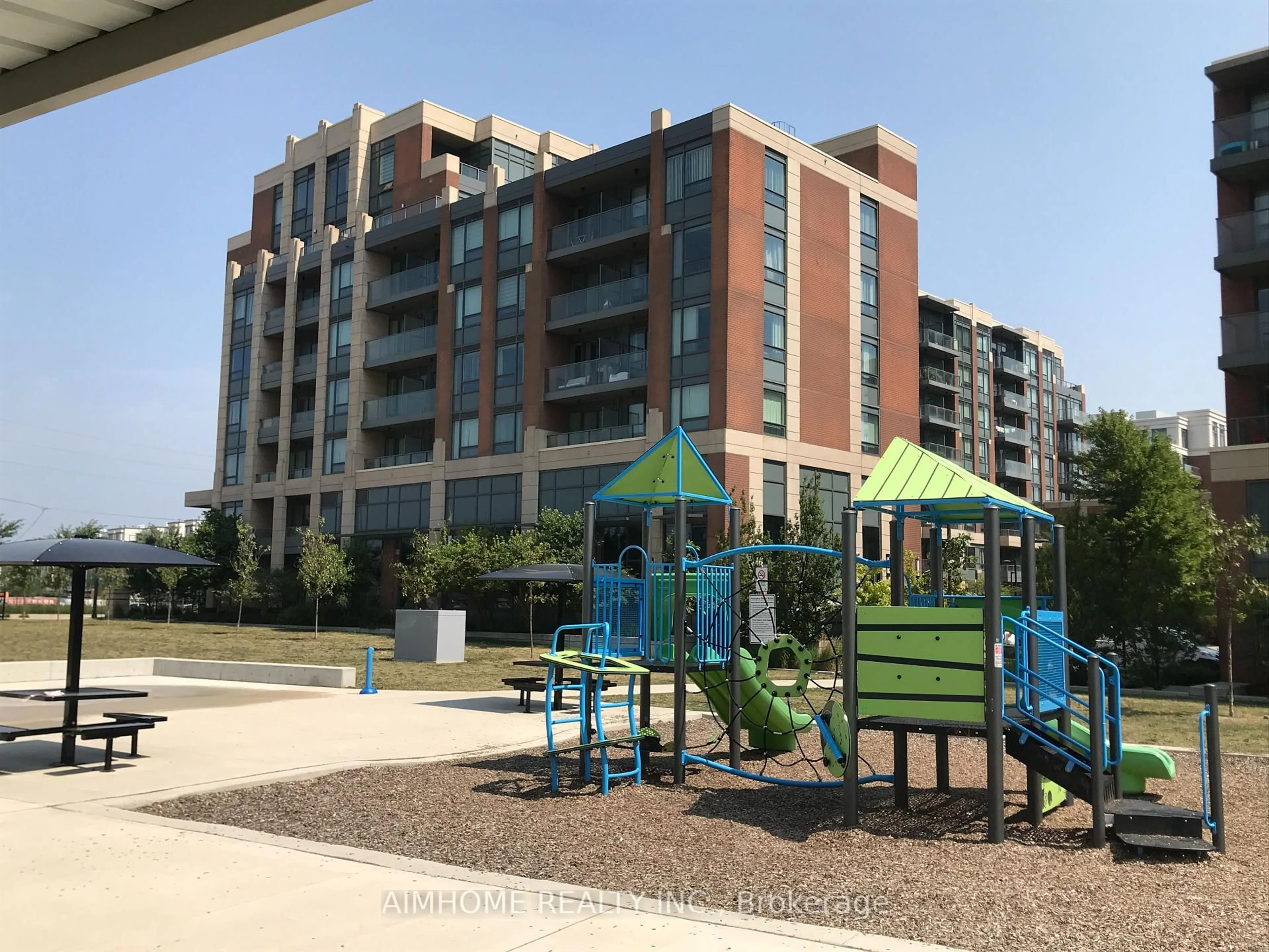 Unknown for 28 Uptown Dr #605, Markham Ontario L3R 5M8