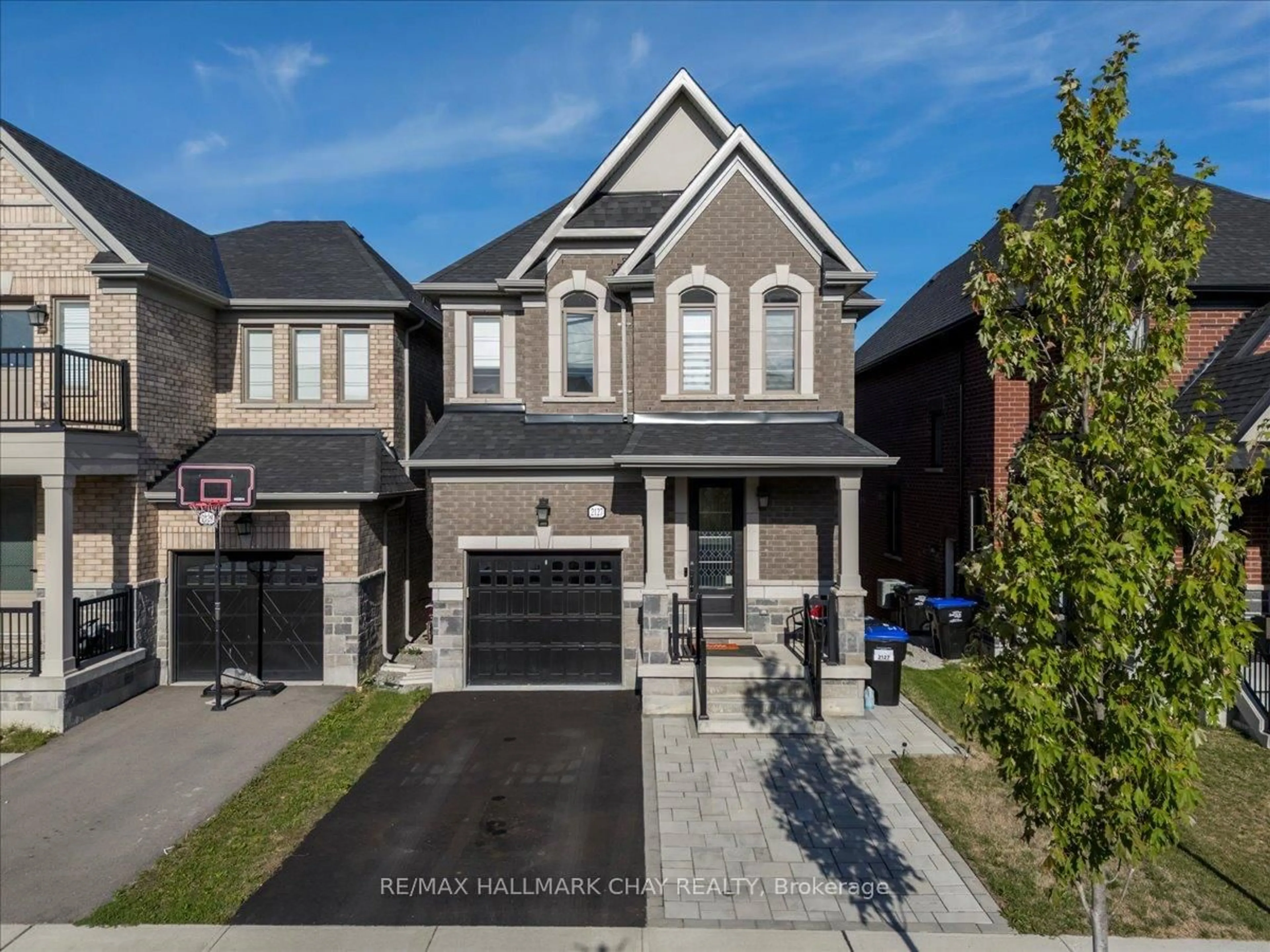 Home with brick exterior material, street for 2127 Wilson St, Innisfil Ontario L9S 0N8