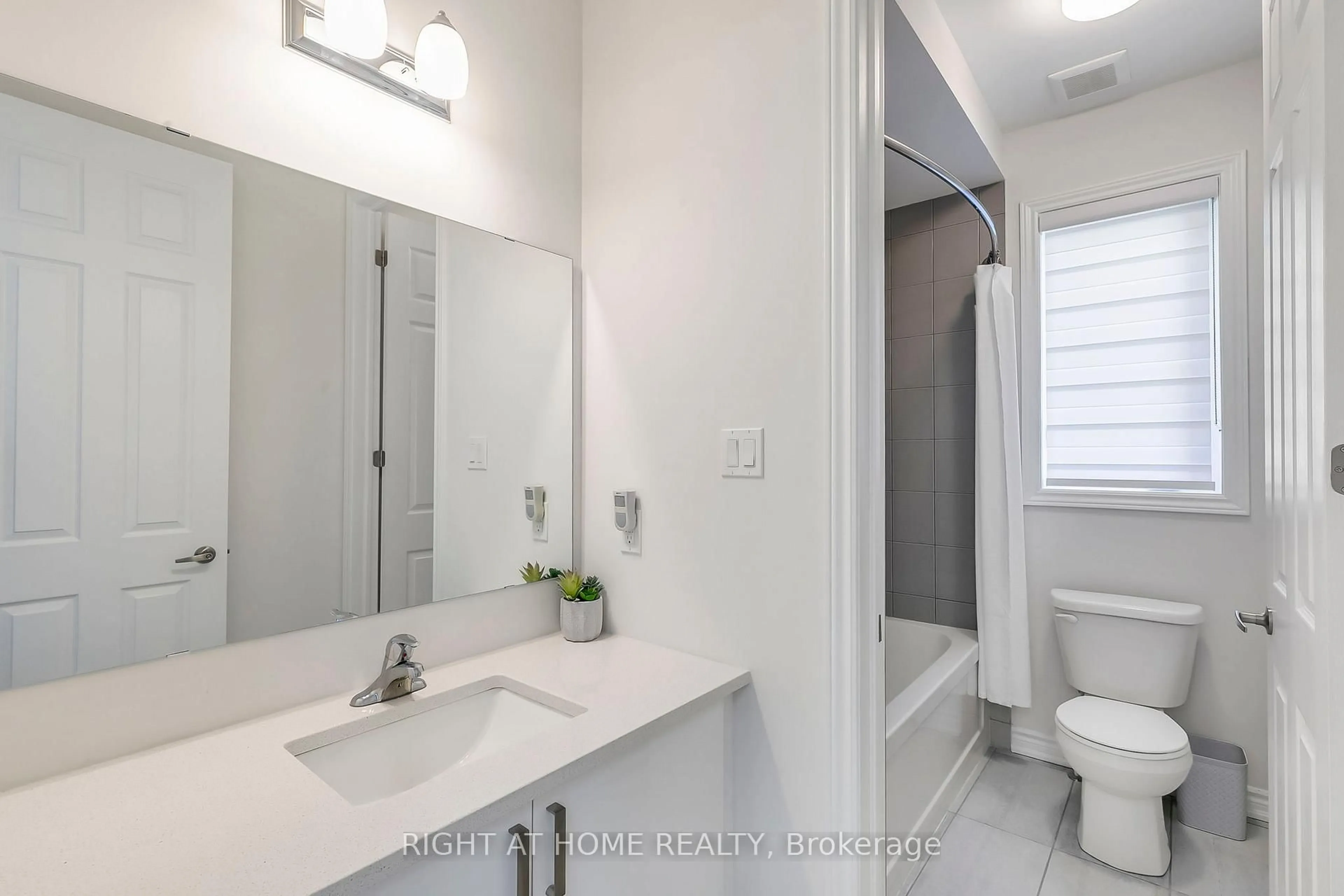 Standard bathroom, ceramic/tile floor for 96 MARIGOLD Blvd, Adjala-Tosorontio Ontario L0G 1W0