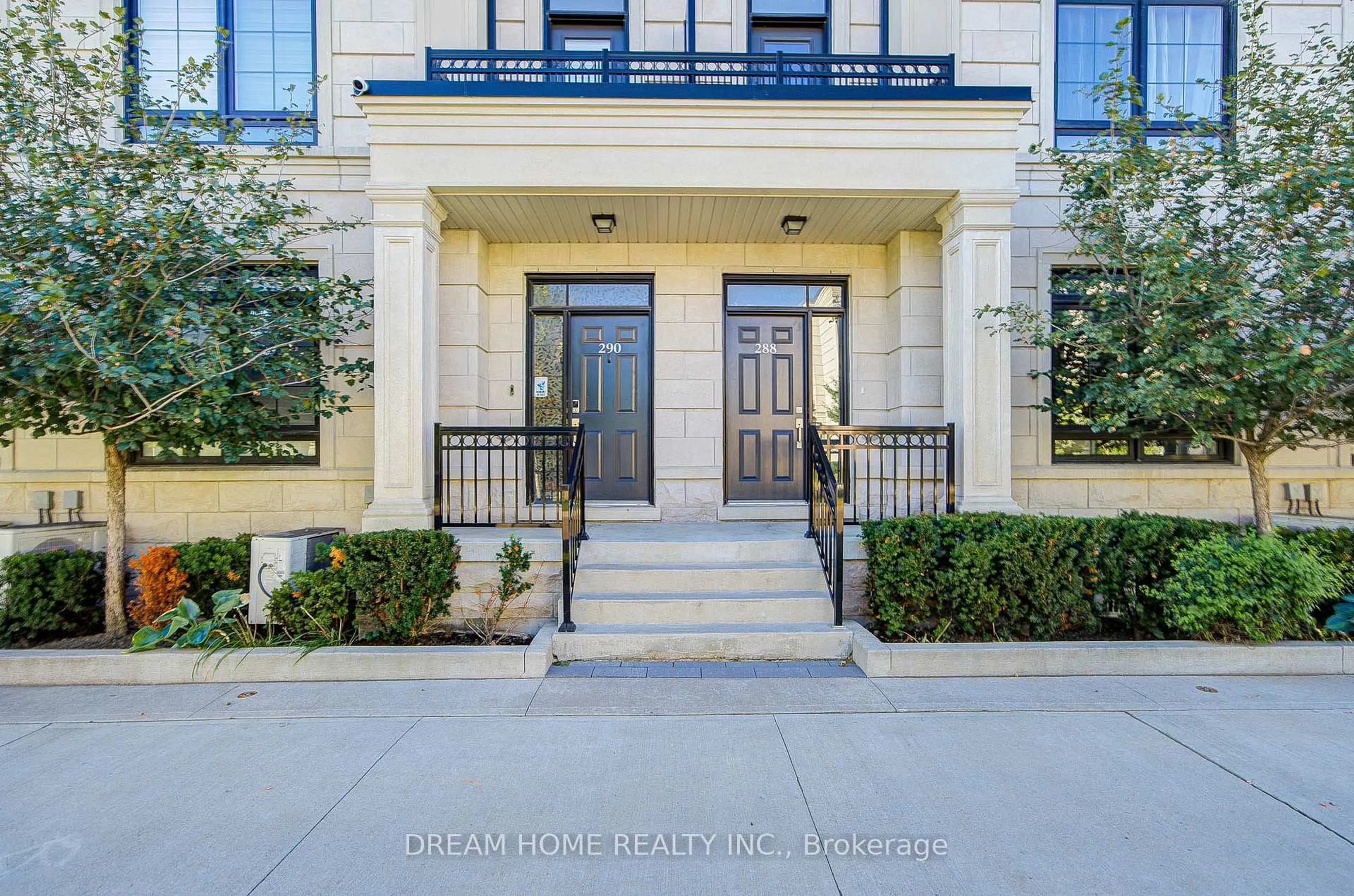 Indoor entryway for 288 Buchanan Dr, Markham Ontario L3R 9S3