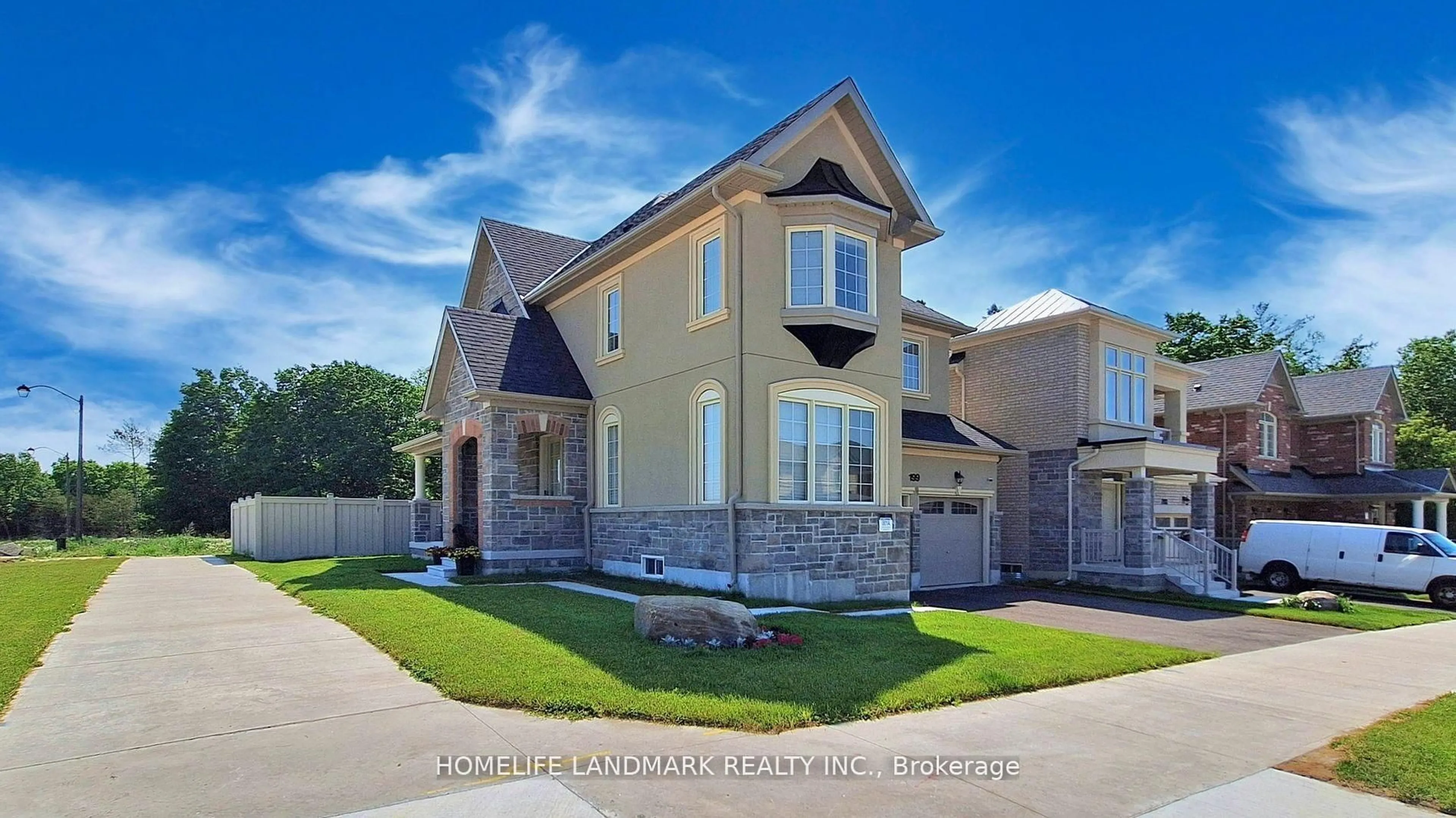 Home with brick exterior material, street for 199 SEAVIEW Hts, East Gwillimbury Ontario L9N 0S3