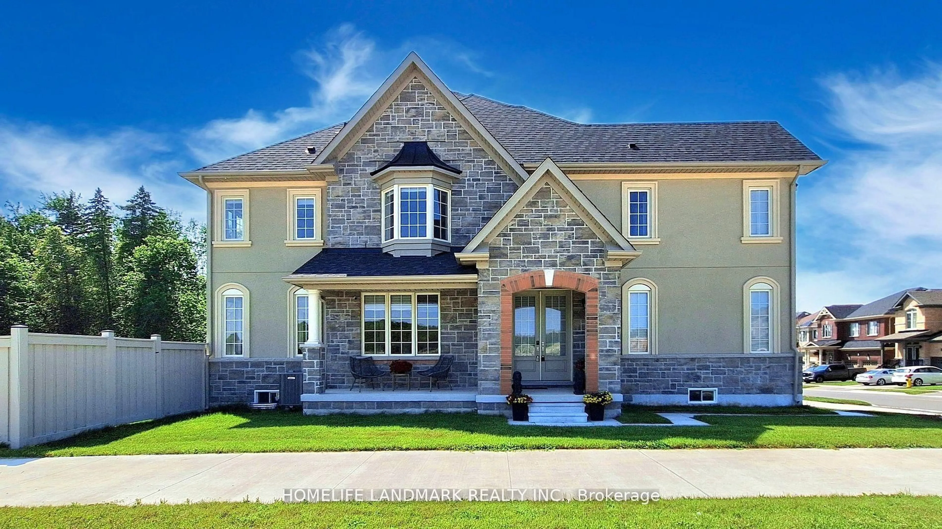 Home with brick exterior material, building for 199 SEAVIEW Hts, East Gwillimbury Ontario L9N 0S3