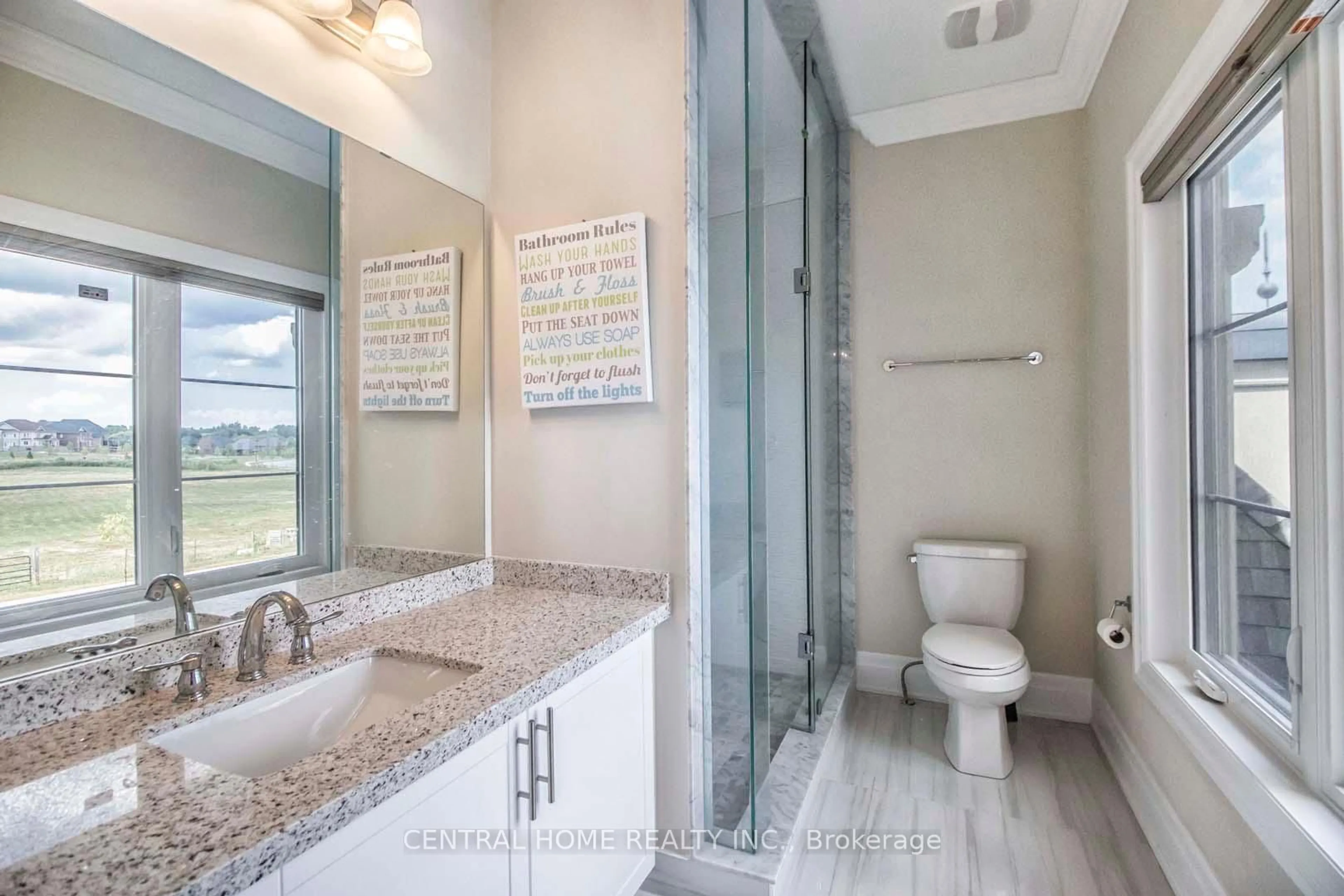 Contemporary bathroom, ceramic/tile floor for 122 Burns Blvd, King Ontario L7B 0M2