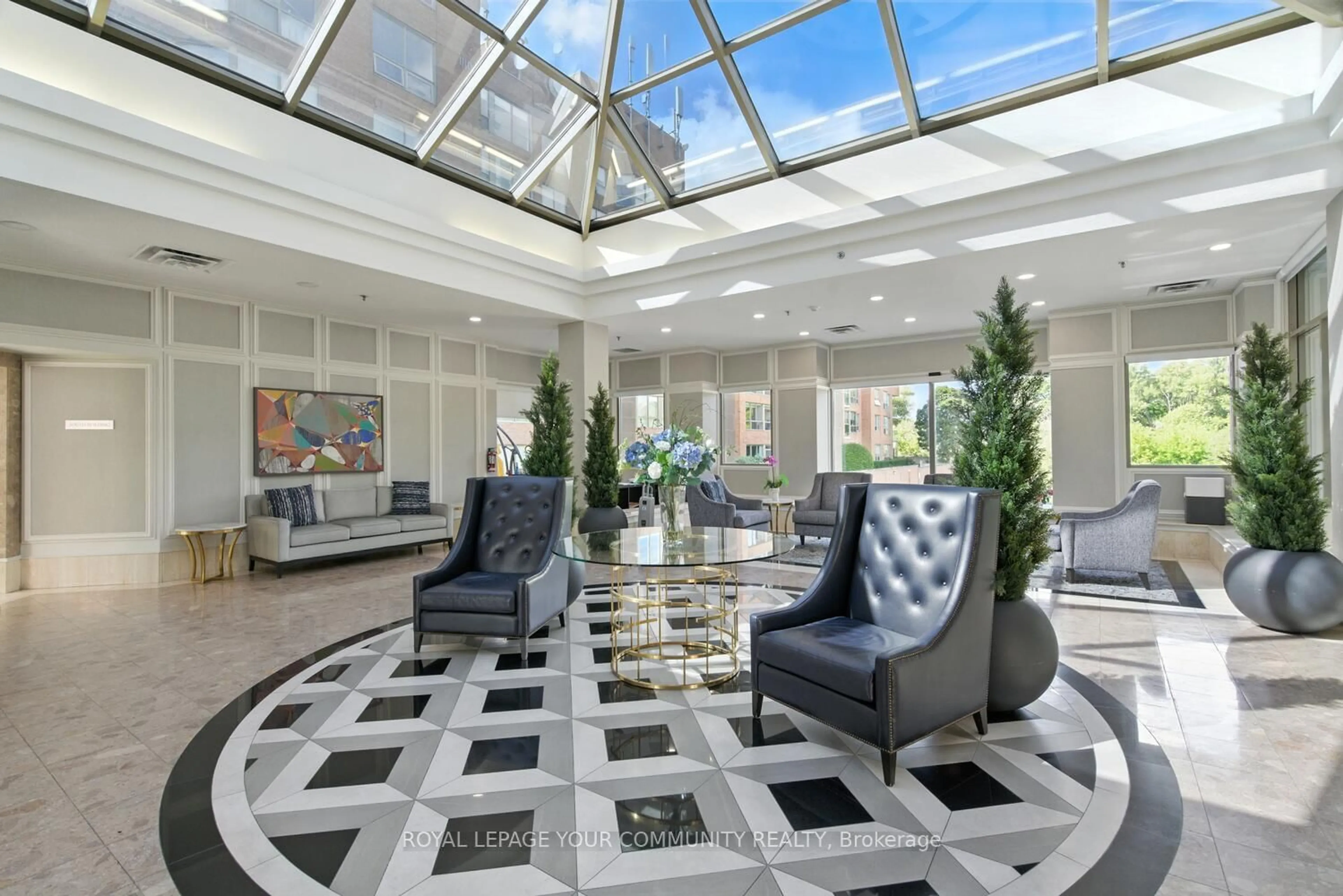 Lobby for 14924 Yonge St #305, Aurora Ontario L4G 6H7