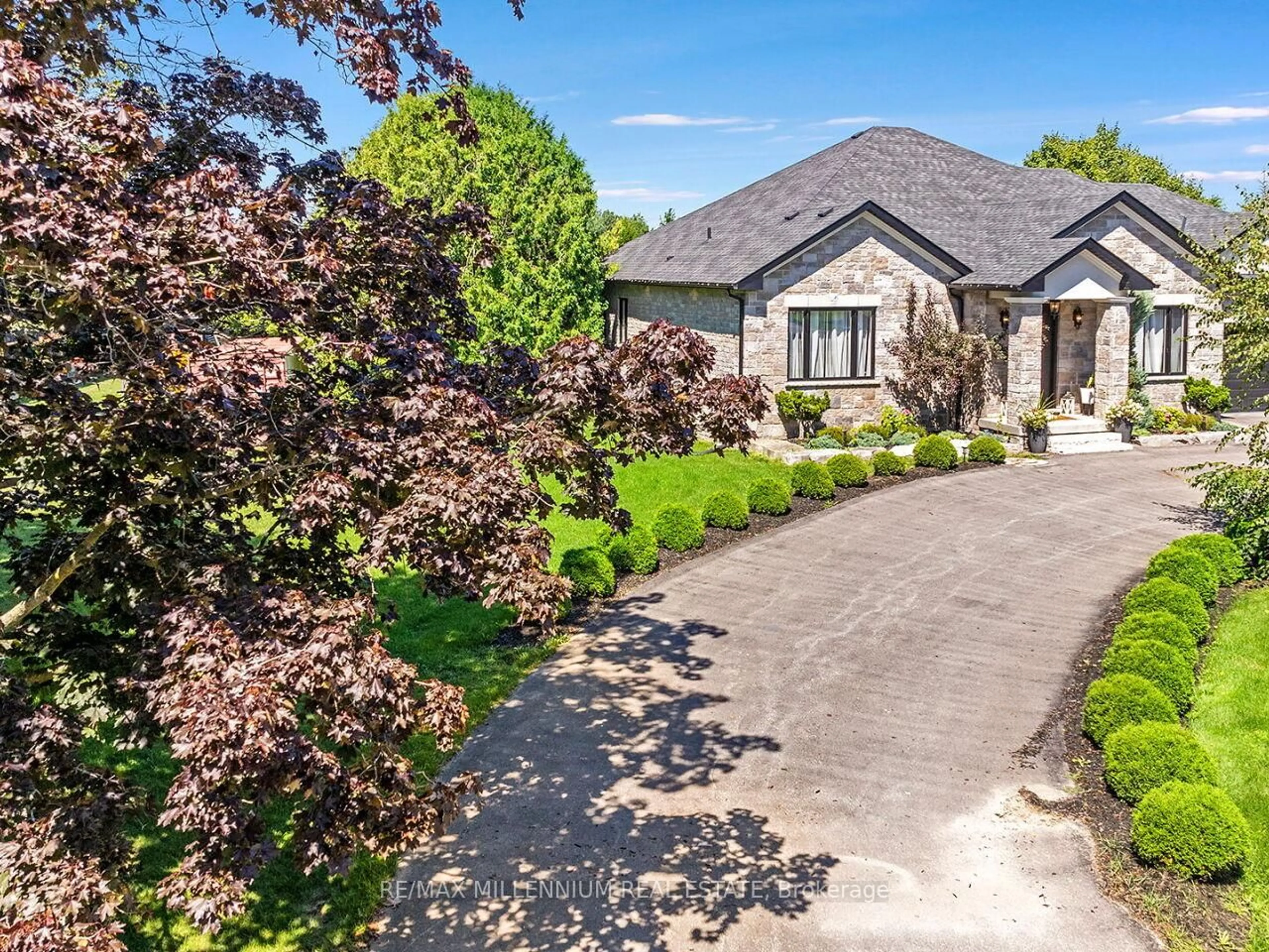 A pic from outside/outdoor area/front of a property/back of a property/a pic from drone, street for 3392 LINE 13, Bradford West Gwillimbury Ontario L0L 1L0