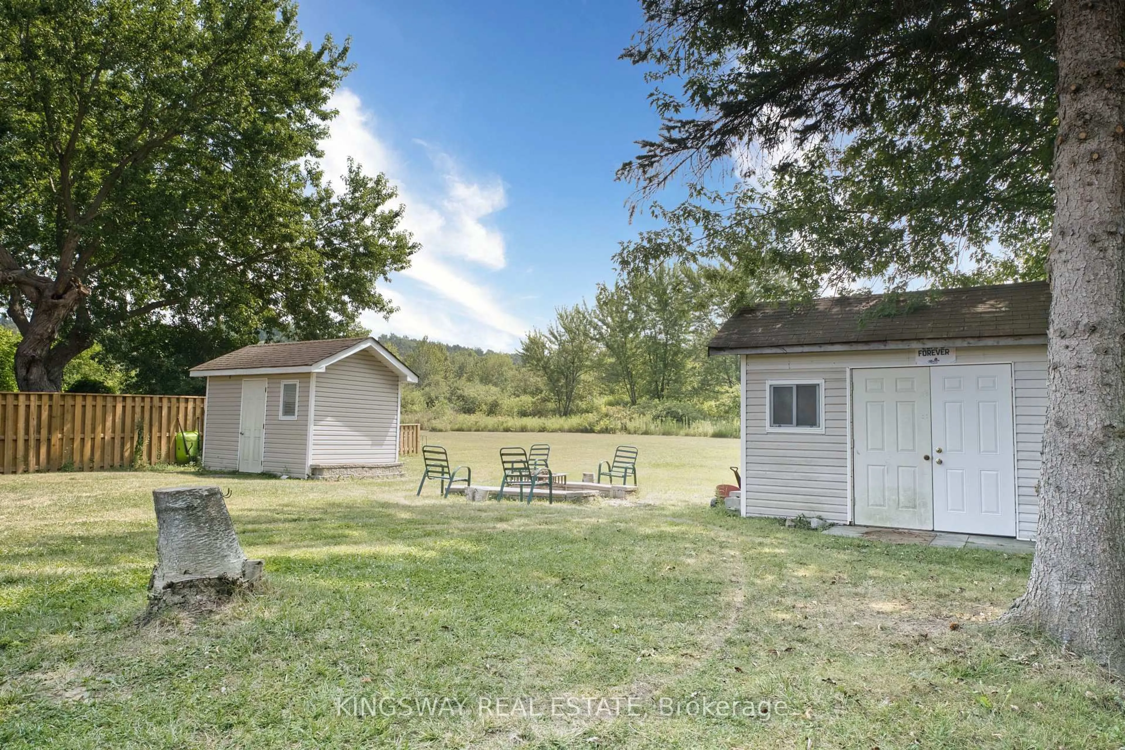 Shed for 365 Adeline Dr, Georgina Ontario L4P 3C4
