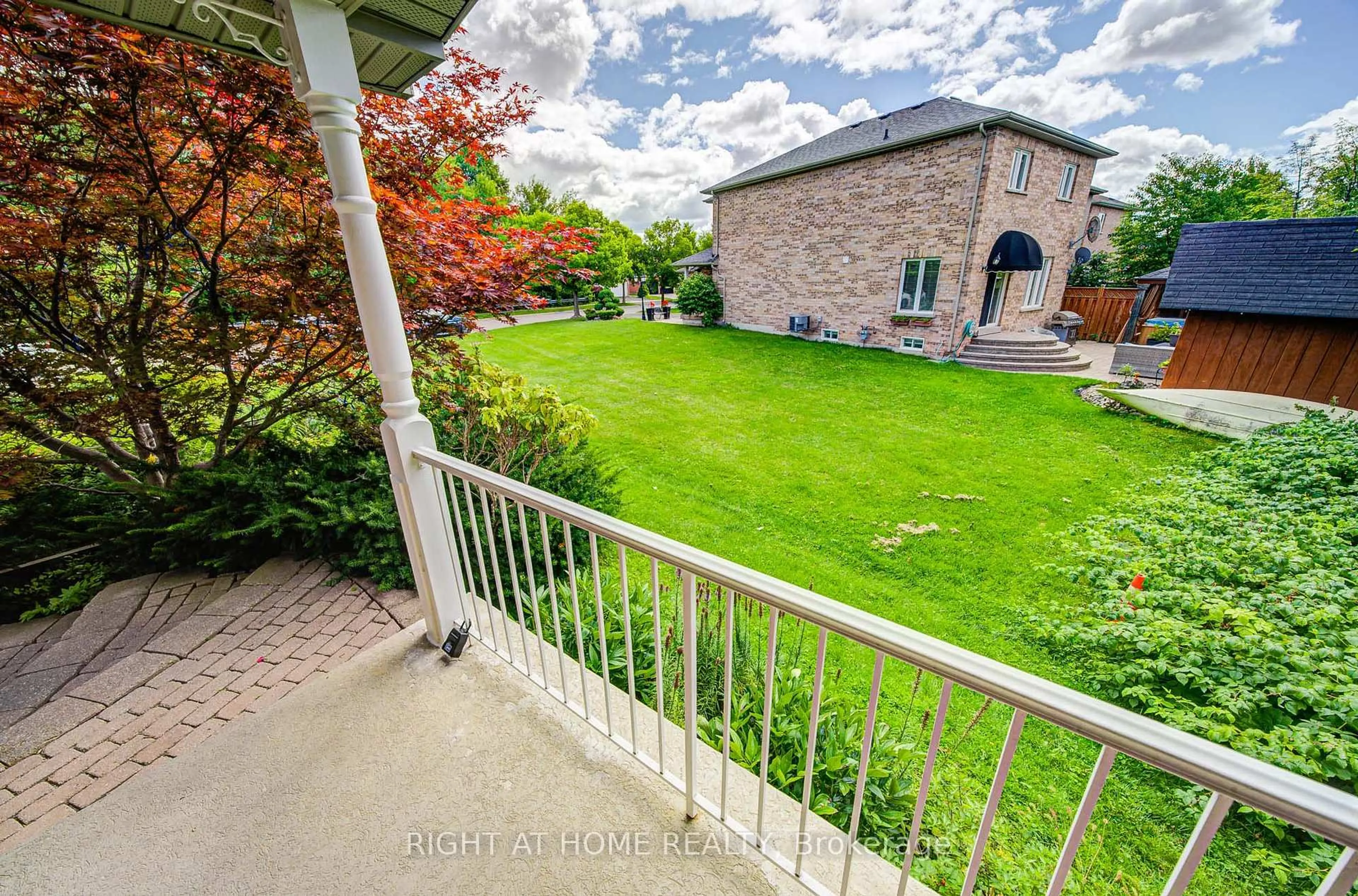 Patio, unknown for 28 Lorridge St, Richmond Hill Ontario L4E 3W4