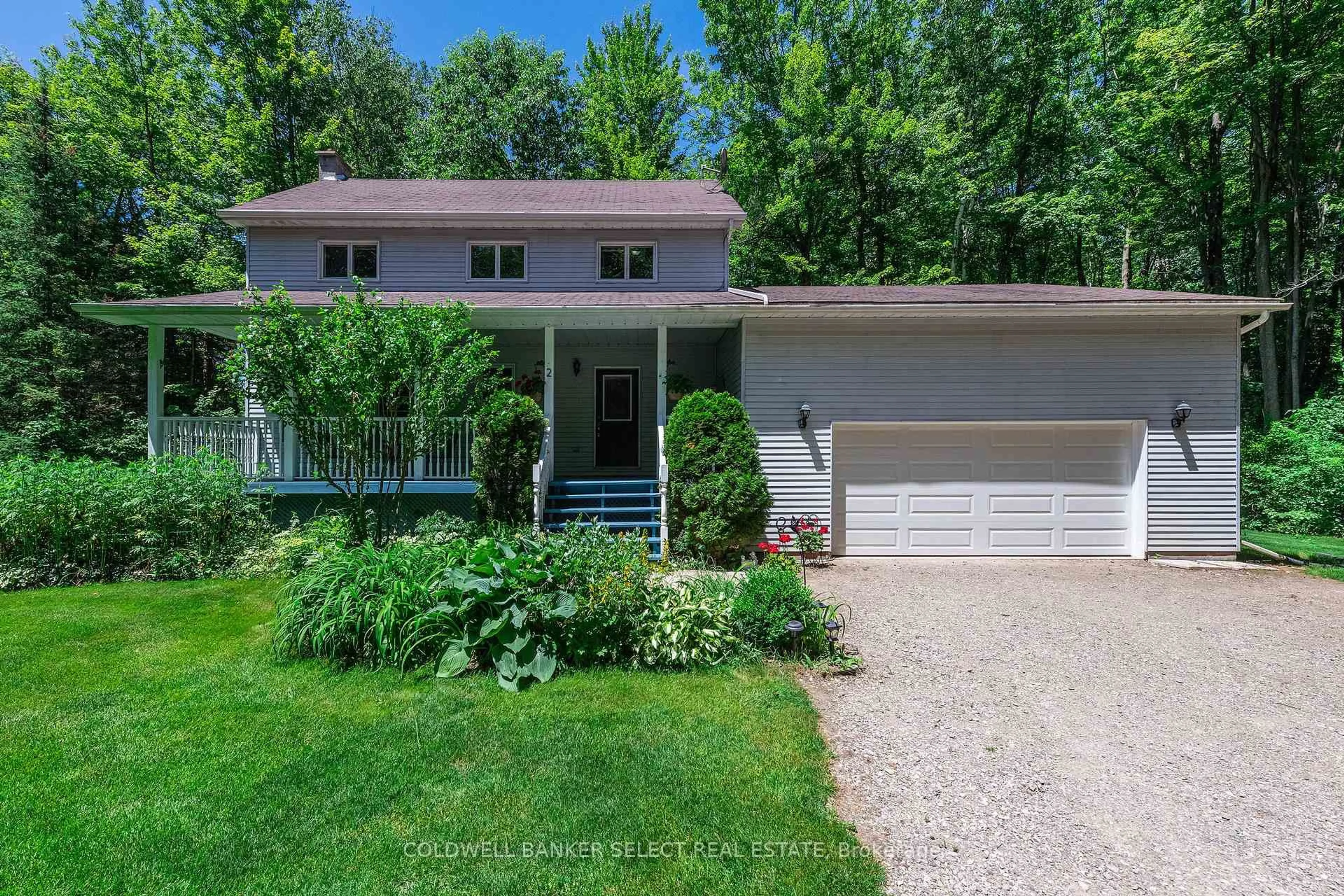 A pic from outside/outdoor area/front of a property/back of a property/a pic from drone, unknown for 2 Trillium Tr, Adjala-Tosorontio Ontario L0M 1J0