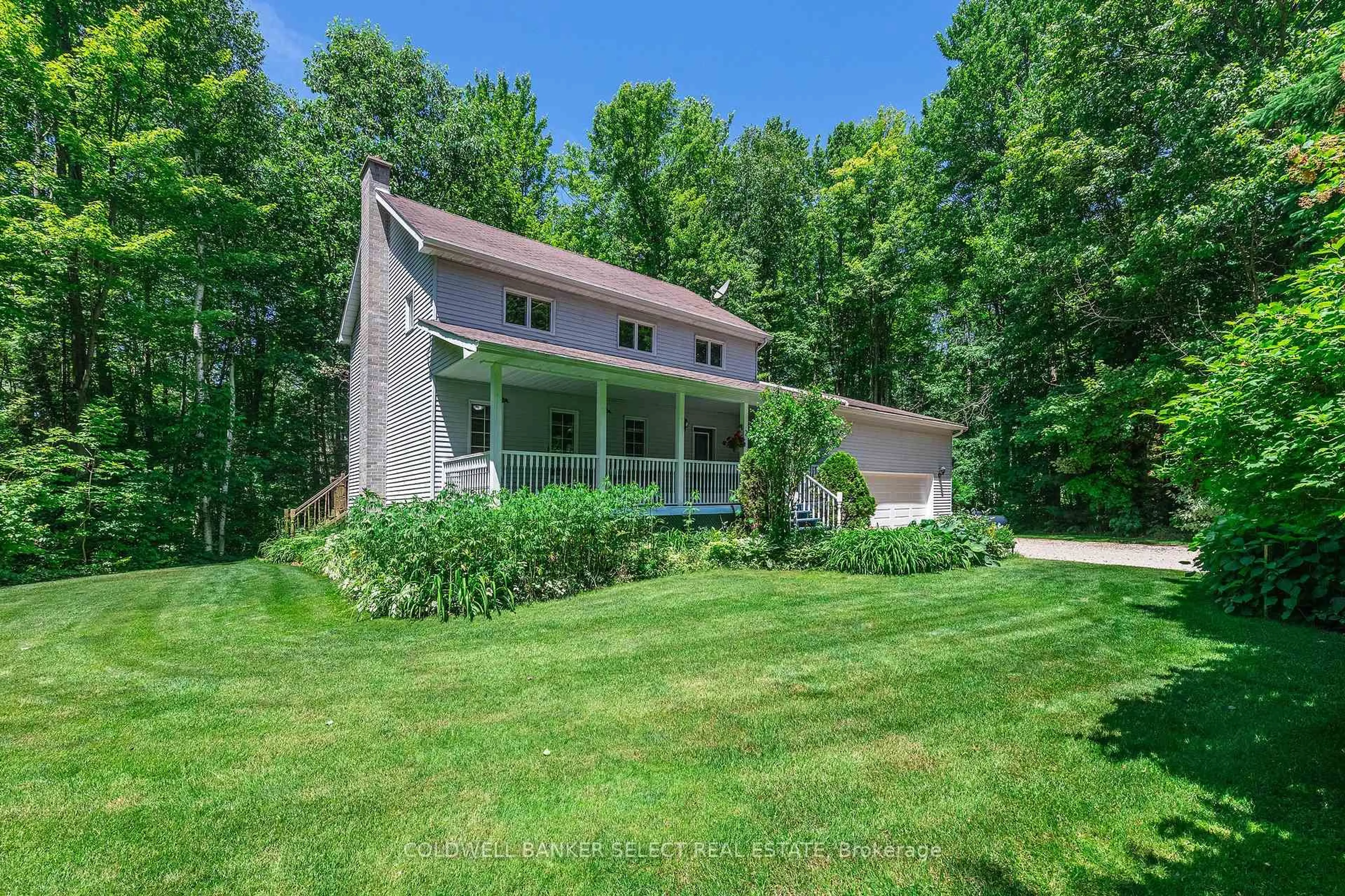 A pic from outside/outdoor area/front of a property/back of a property/a pic from drone, water/lake/river/ocean view for 2 Trillium Tr, Adjala-Tosorontio Ontario L0M 1J0