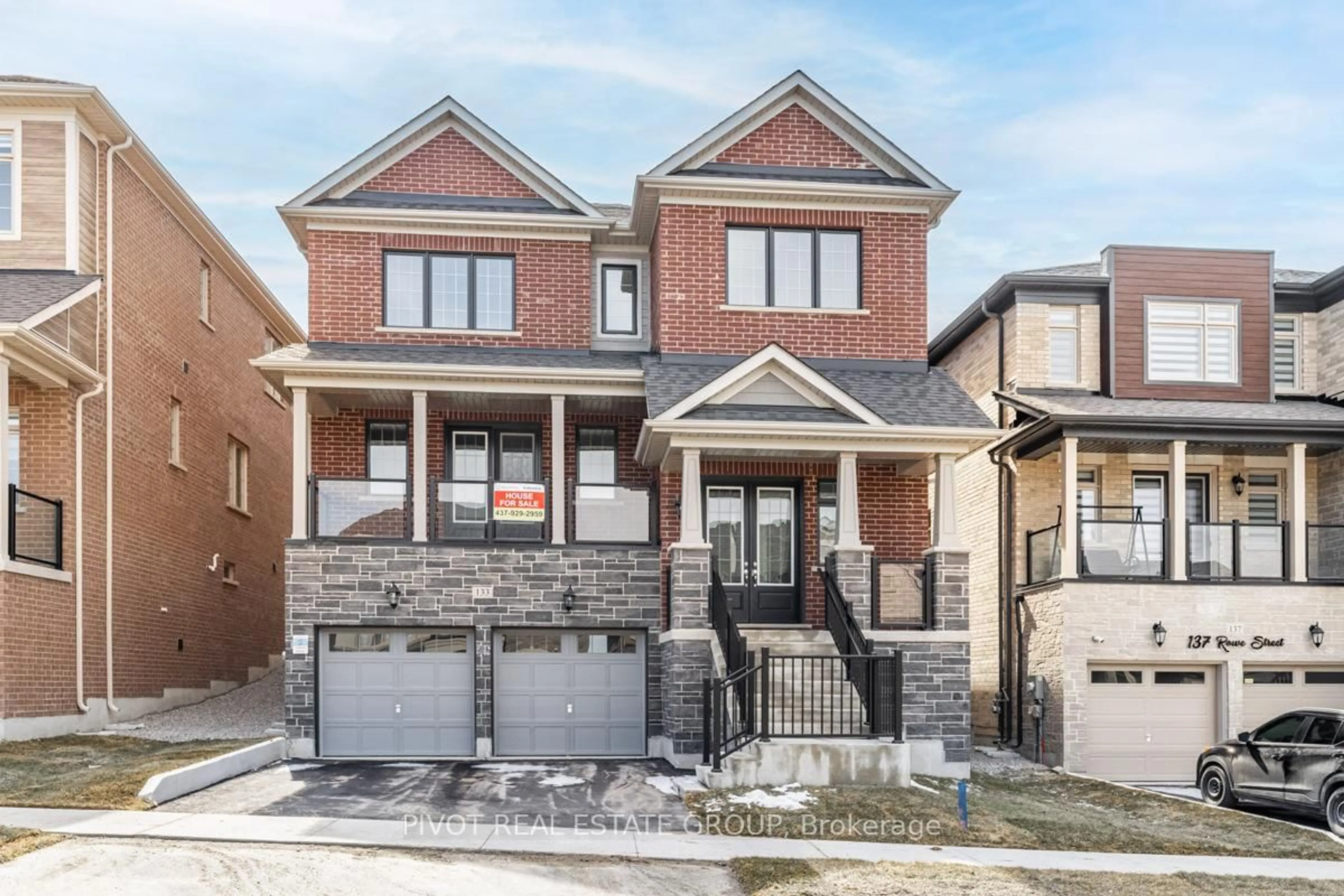 Home with brick exterior material, street for 133 Rowe St, Bradford West Gwillimbury Ontario L3Z 4M9