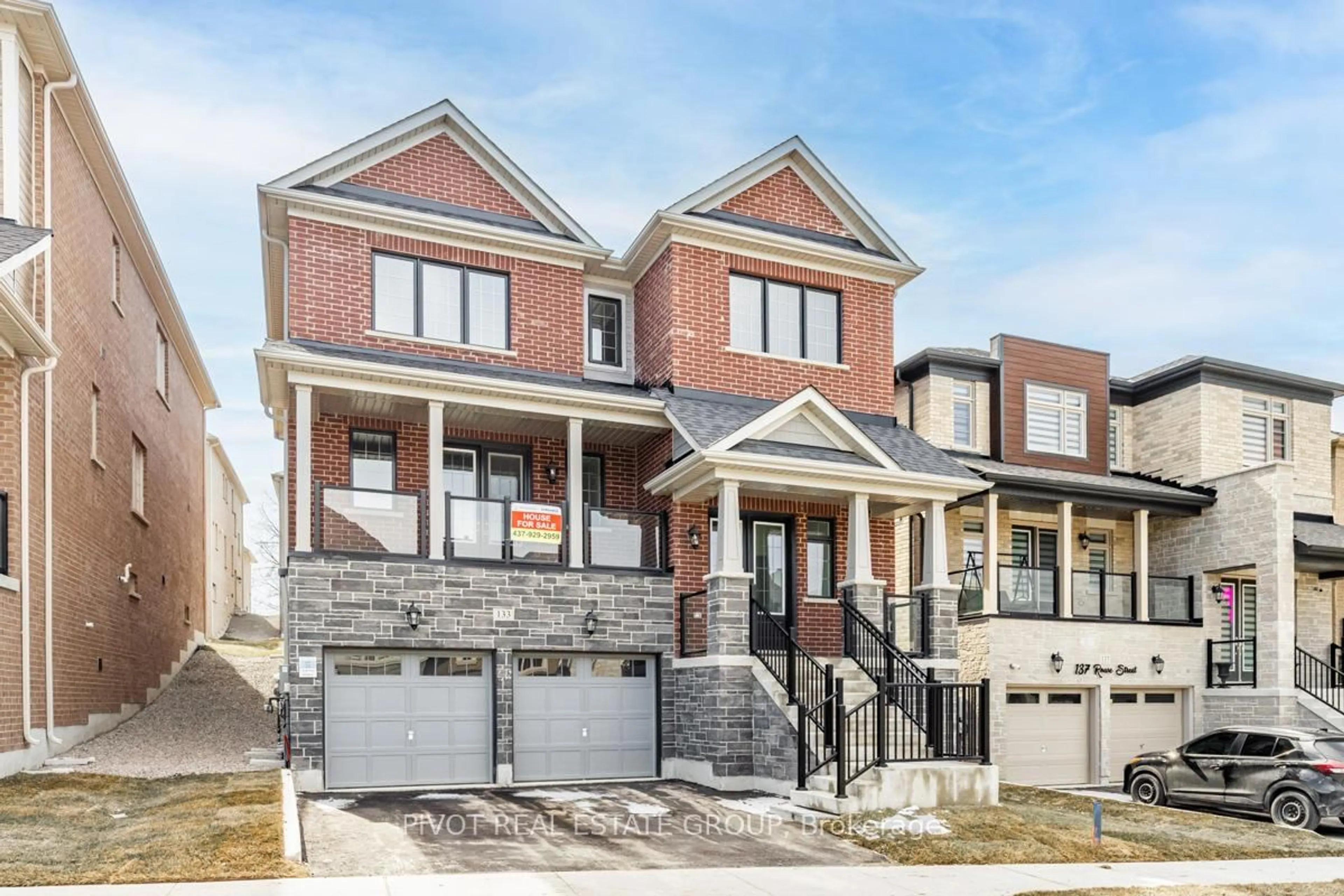 Home with brick exterior material, street for 133 Rowe St, Bradford West Gwillimbury Ontario L3Z 4M9