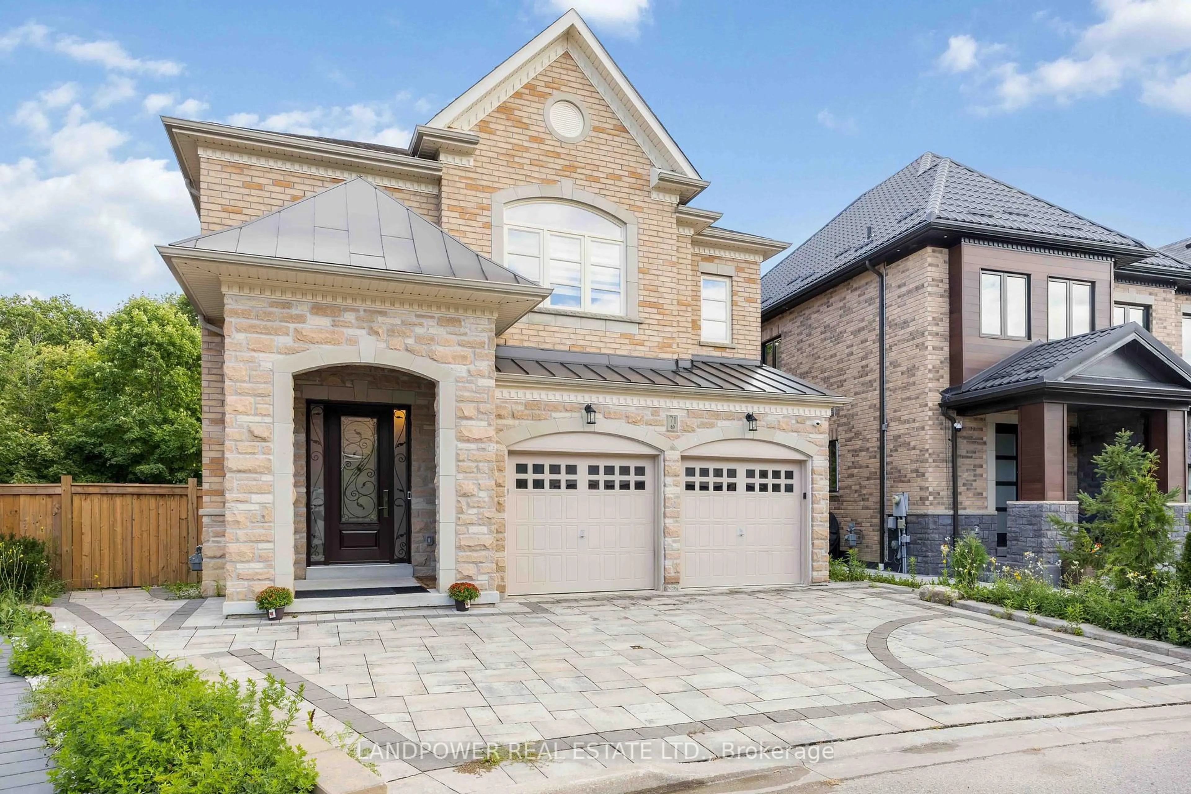 Home with brick exterior material, street for 71 Meadowsweet Lane, Richmond Hill Ontario L4E 1B9