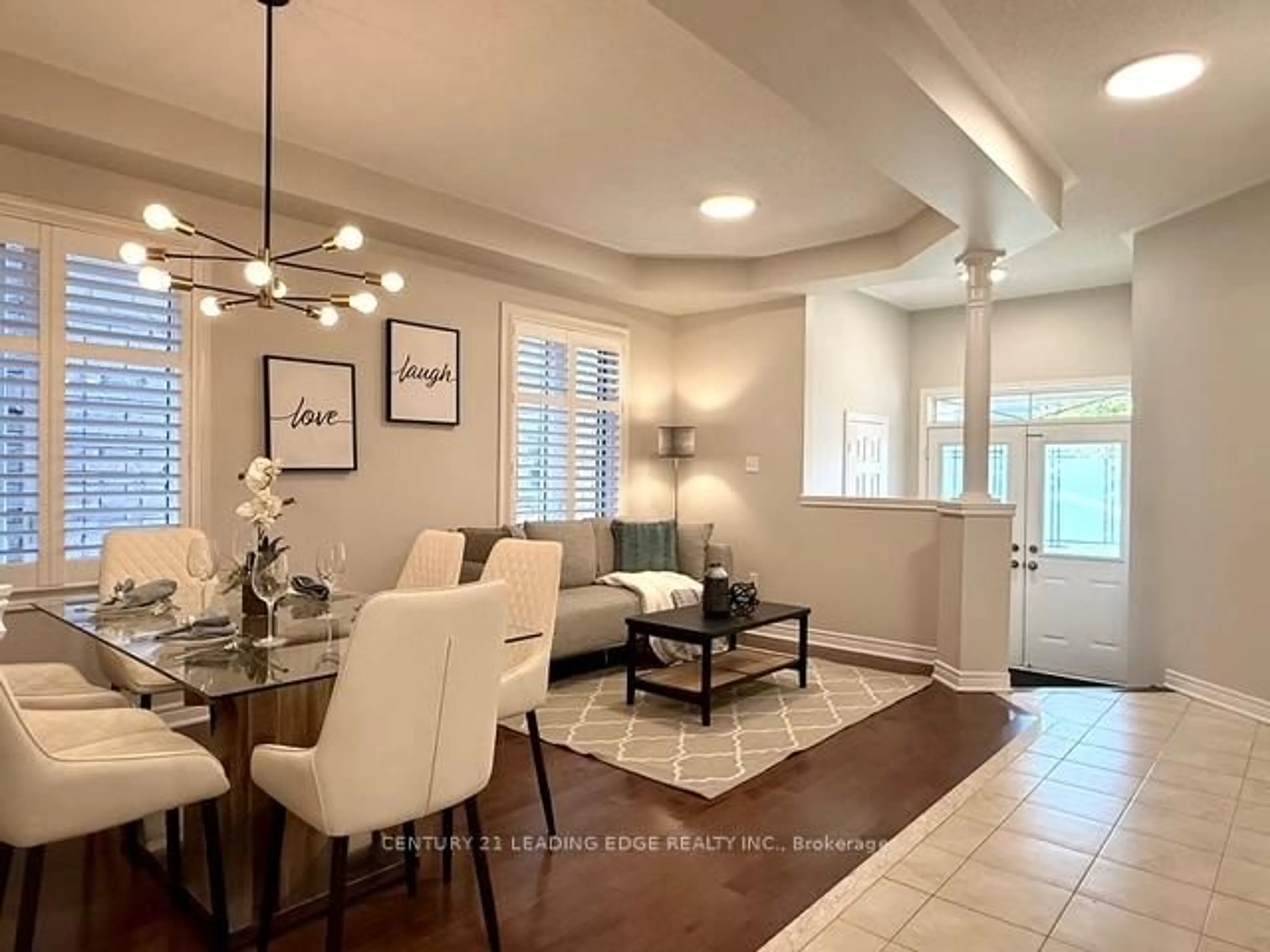 Dining room, ceramic/tile floor for 1163 Stuffles Cres, Newmarket Ontario L3X 0E4