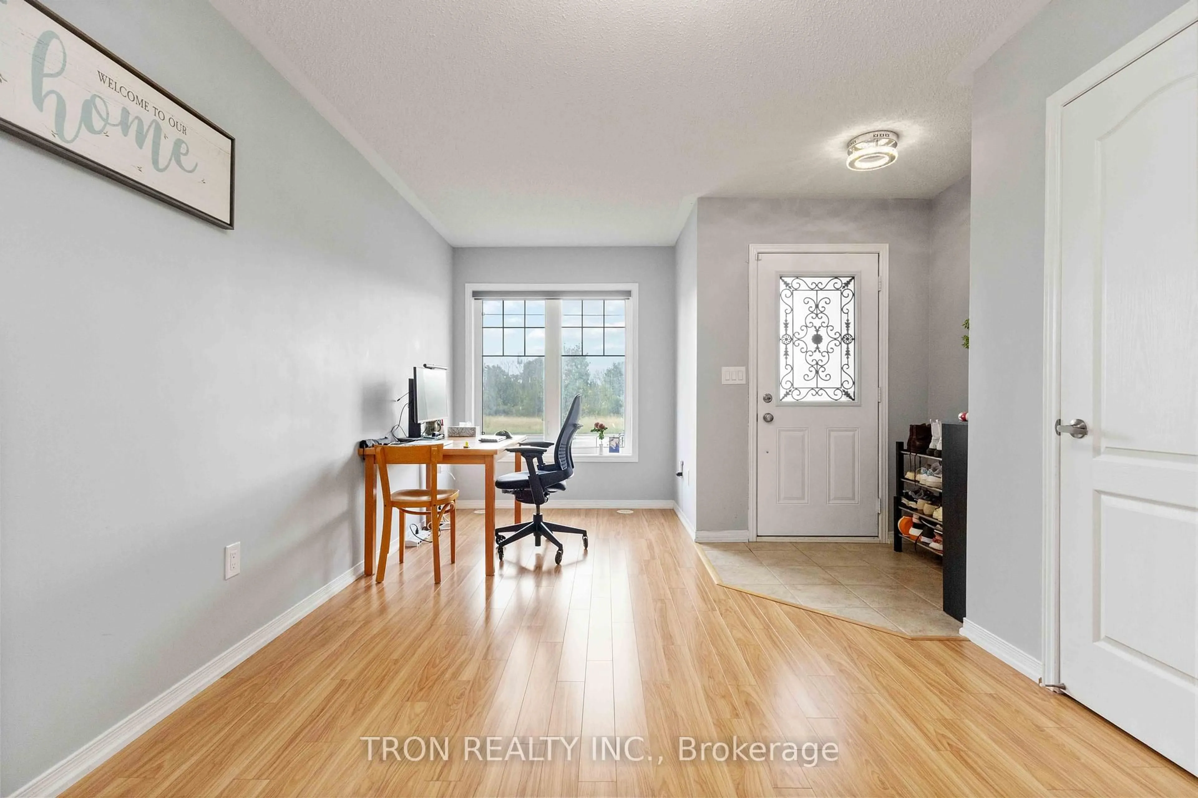 Indoor entryway for 5253 Major Mackenzie Dr, Markham Ontario L6C 0N3