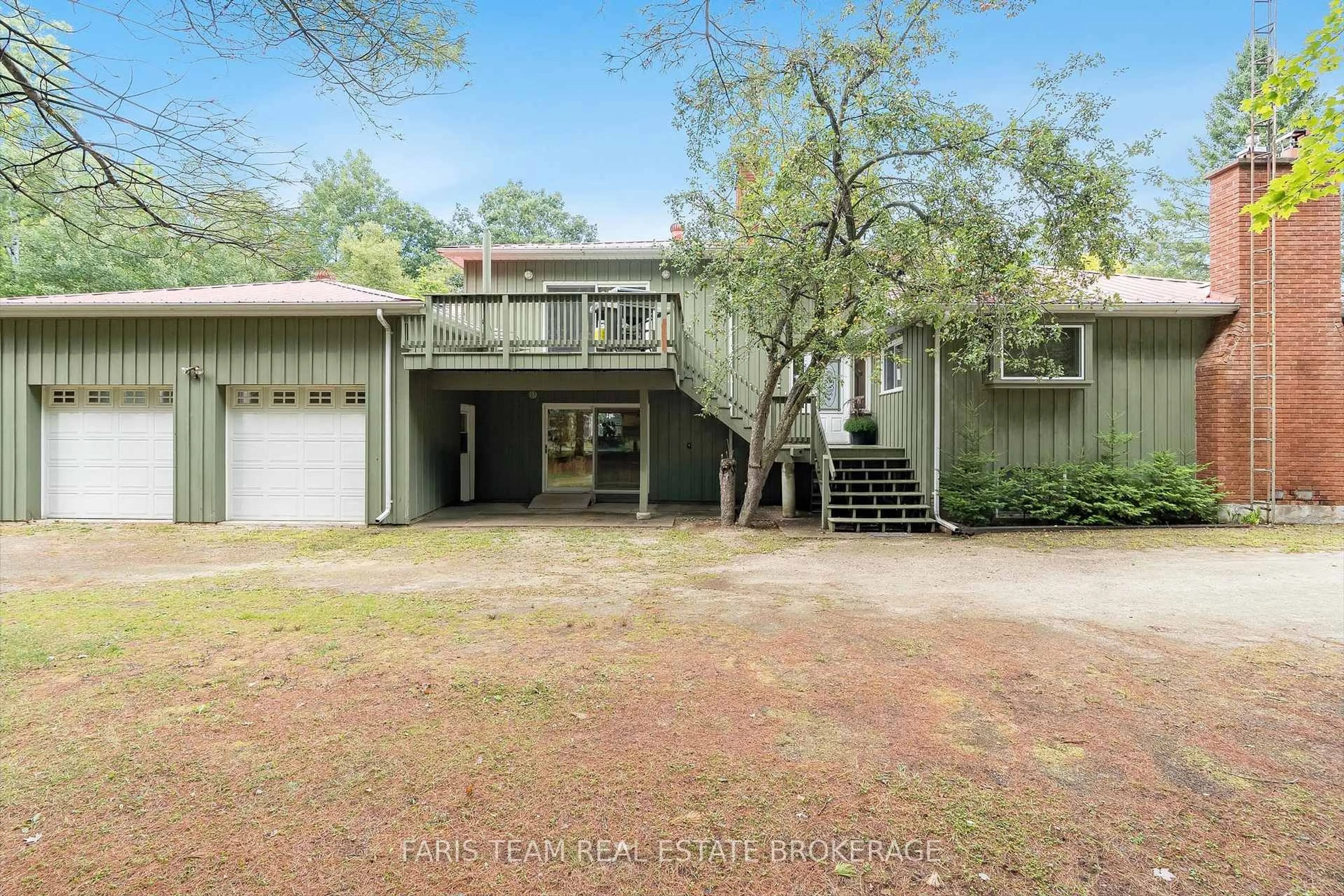 A pic from outside/outdoor area/front of a property/back of a property/a pic from drone, unknown for 223 Denney Dr, Essa Ontario L3W 0T9