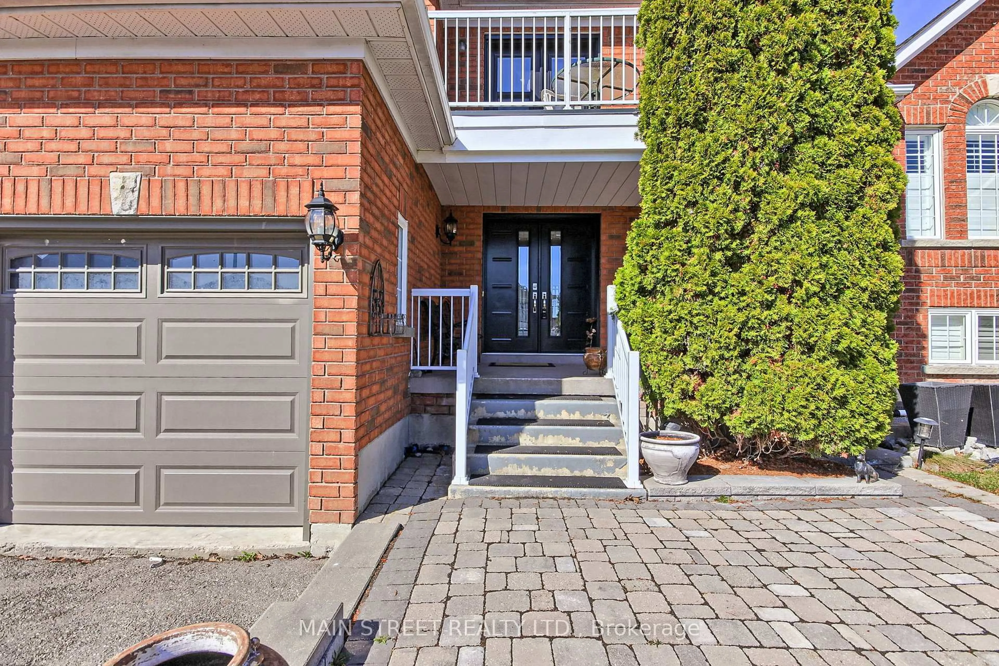 Unknown for 46 Silverstone Cres, Georgina Ontario L4P 4A4