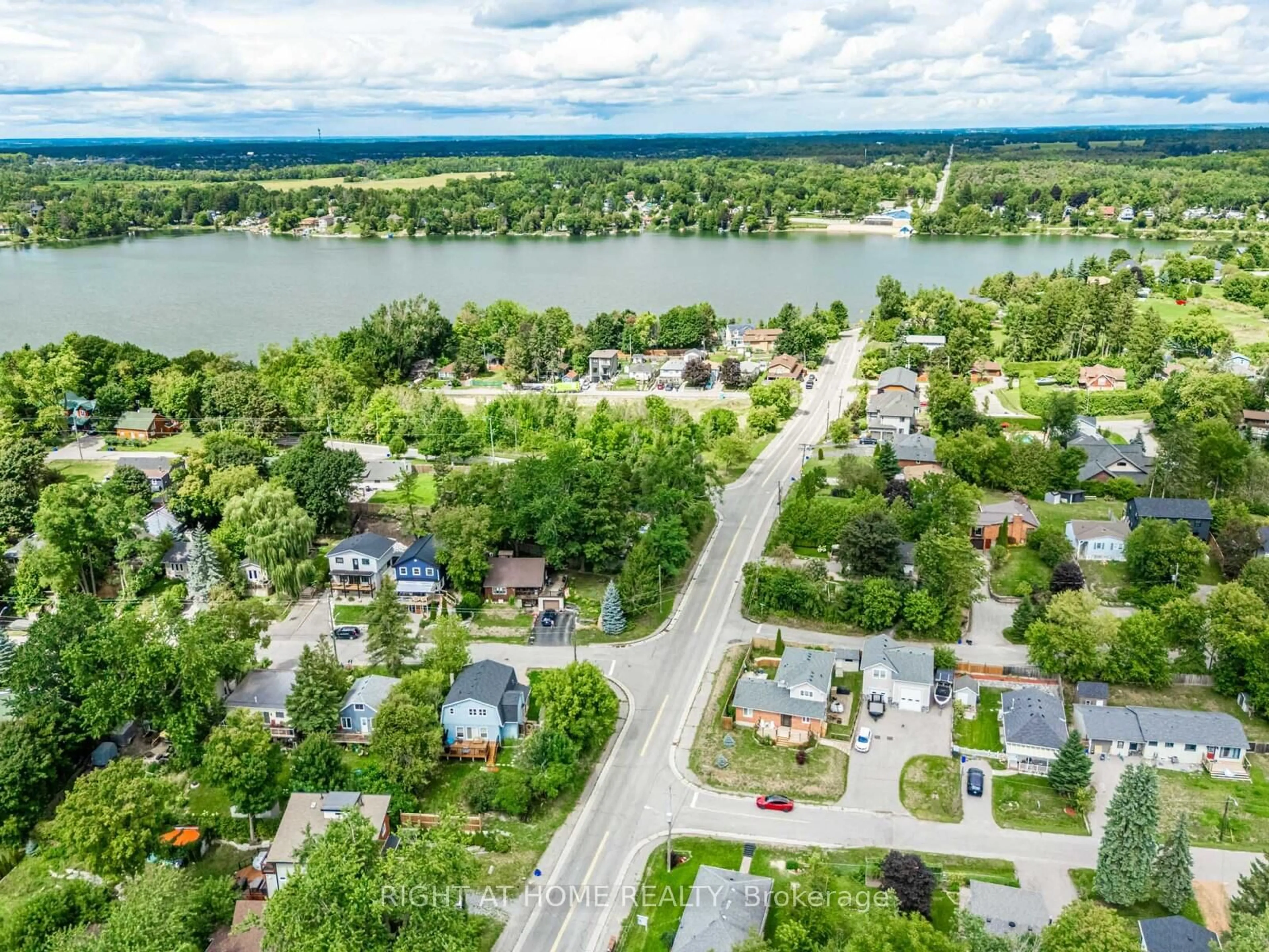 A pic from outside/outdoor area/front of a property/back of a property/a pic from drone, water/lake/river/ocean view for 1 Maple Grove St, Whitchurch-Stouffville Ontario L4A 7X3